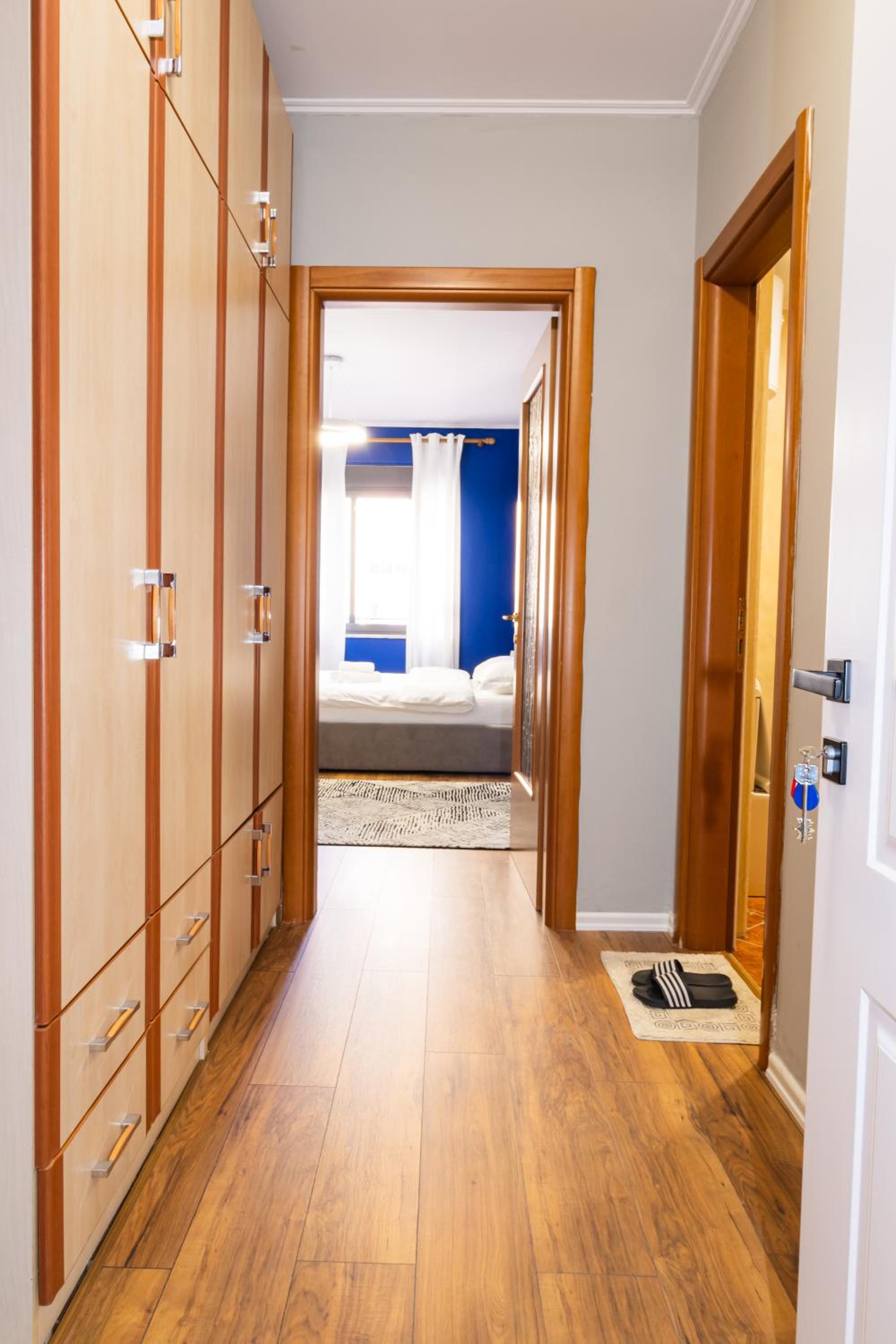 Central Cane Apartment