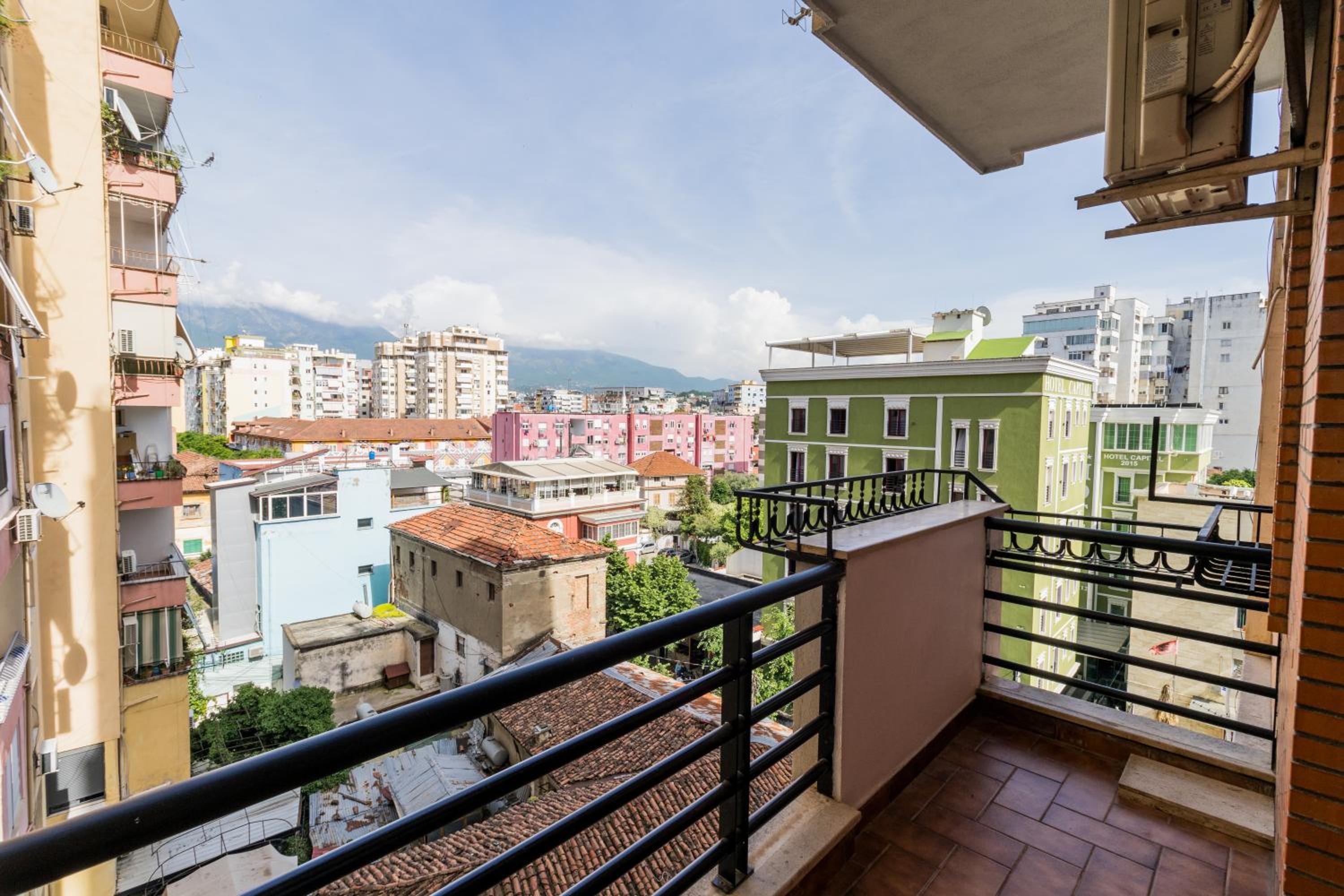 Central Cane Apartment