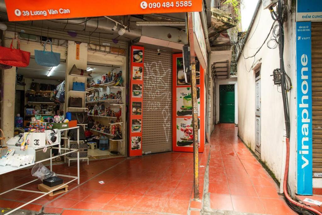 3 bedroom- Hoan Kiem Lake- Best location