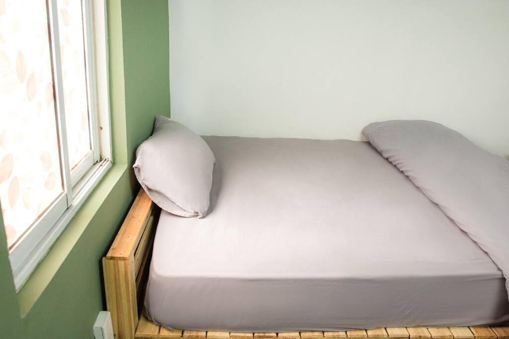 3 bedroom- Hoan Kiem Lake- Best location