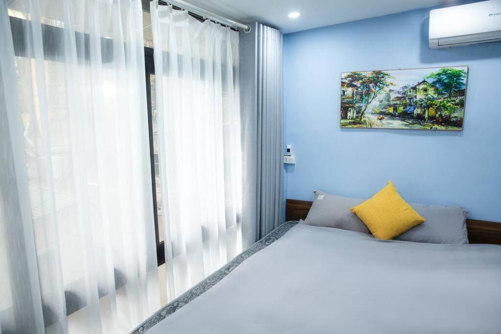 3 bedroom- Hoan Kiem Lake- Best location