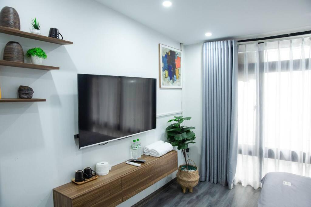 3 bedroom- Hoan Kiem Lake- Best location