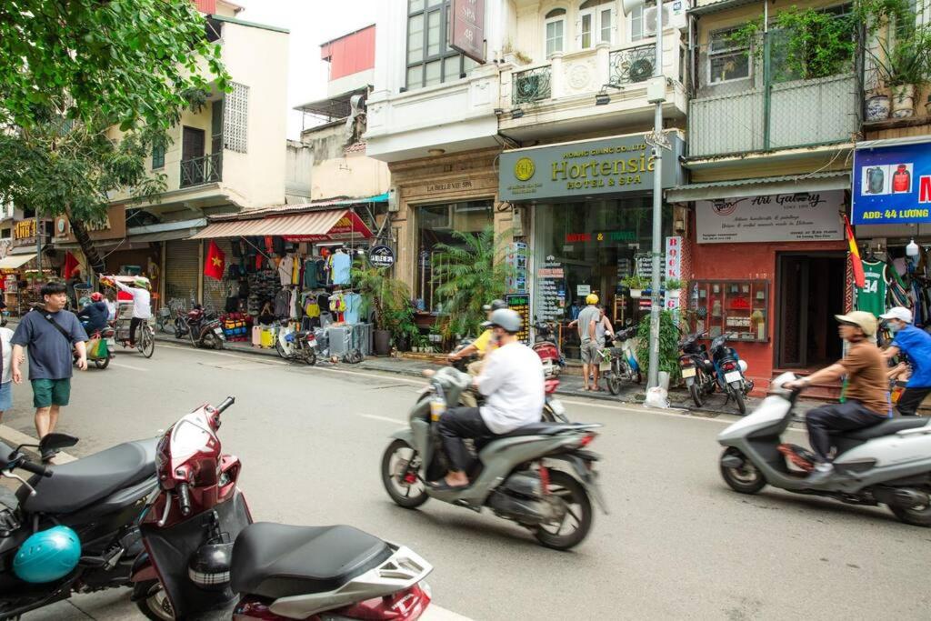 3 bedroom- Hoan Kiem Lake- Best location