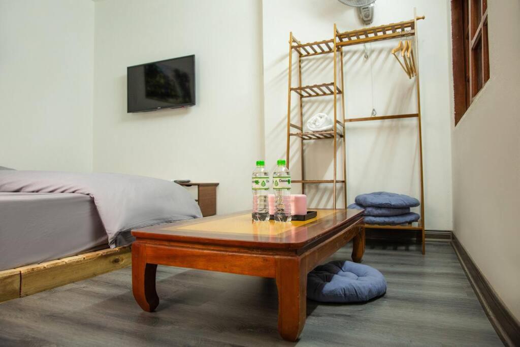 3 bedroom- Hoan Kiem Lake- Best location