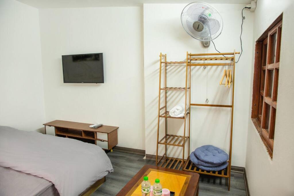 3 bedroom- Hoan Kiem Lake- Best location