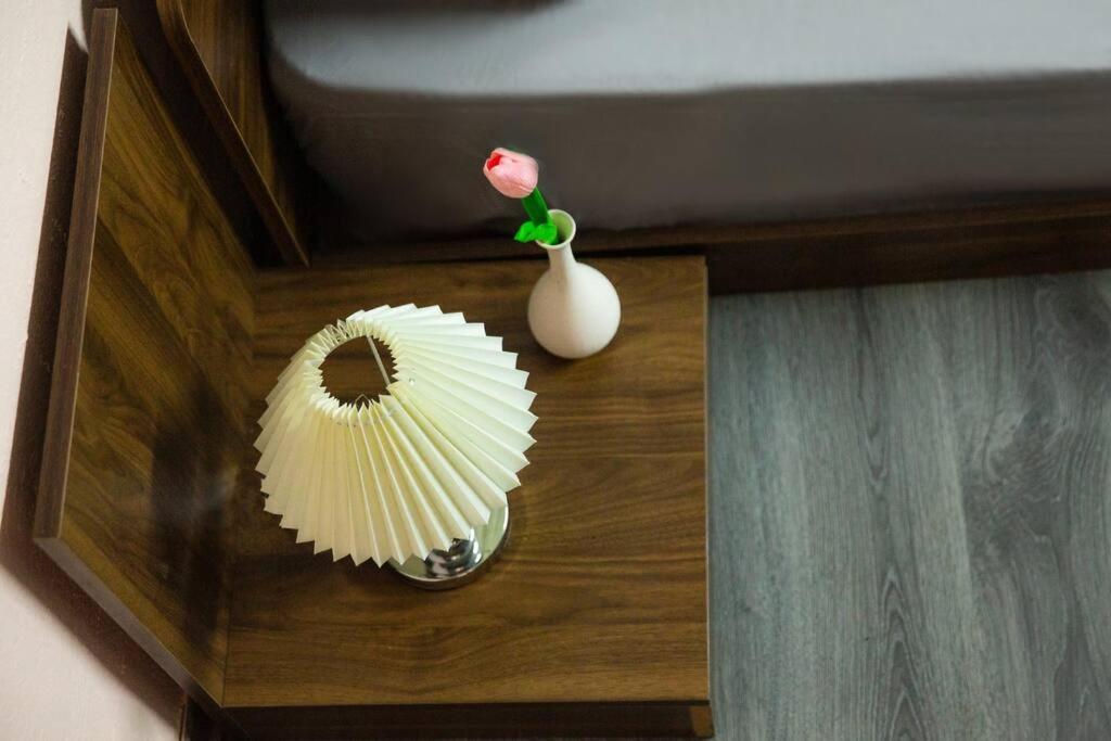 3 bedroom- Hoan Kiem Lake- Best location