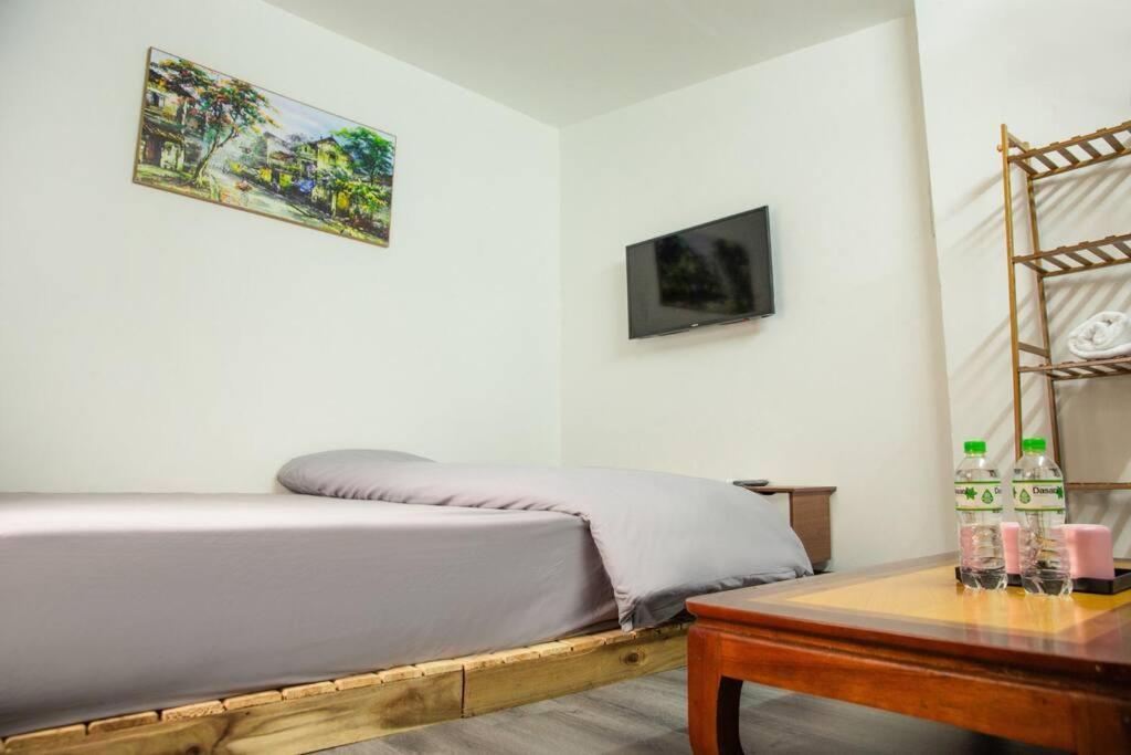 3 bedroom- Hoan Kiem Lake- Best location