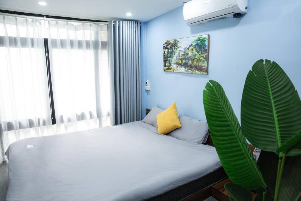 3 bedroom- Hoan Kiem Lake- Best location