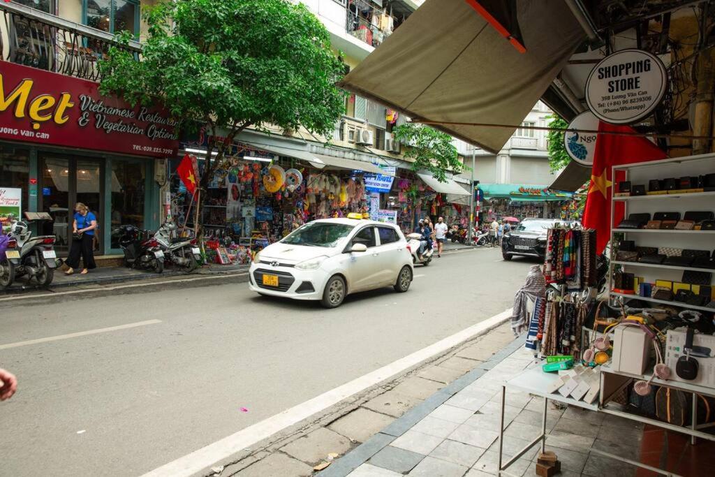 3 bedroom- Hoan Kiem Lake- Best location