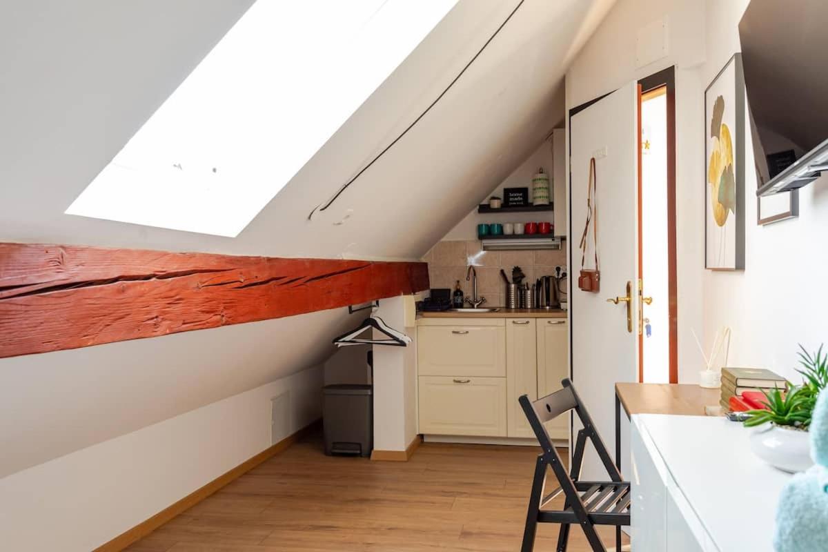 Stylish Loft In The Hearth Of Historic Centre