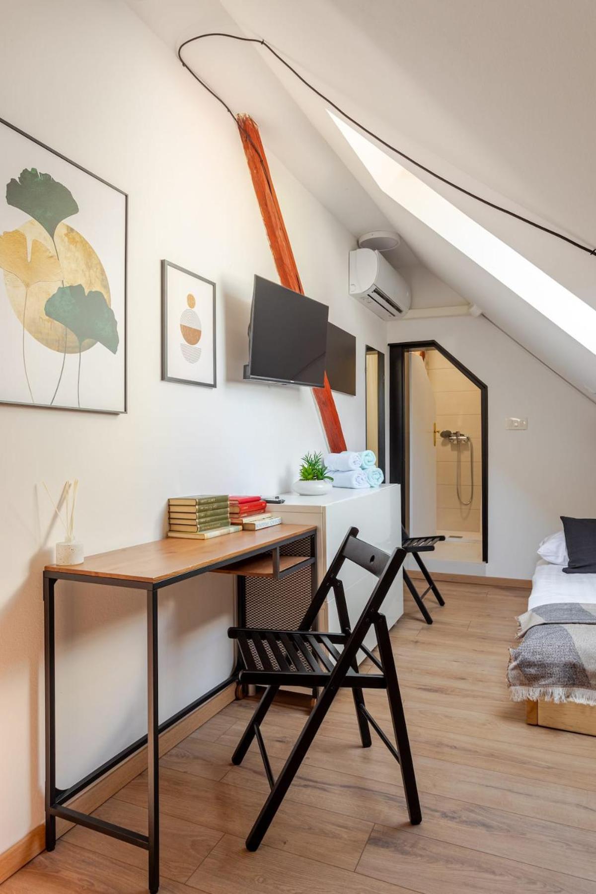 Stylish Loft In The Hearth Of Historic Centre
