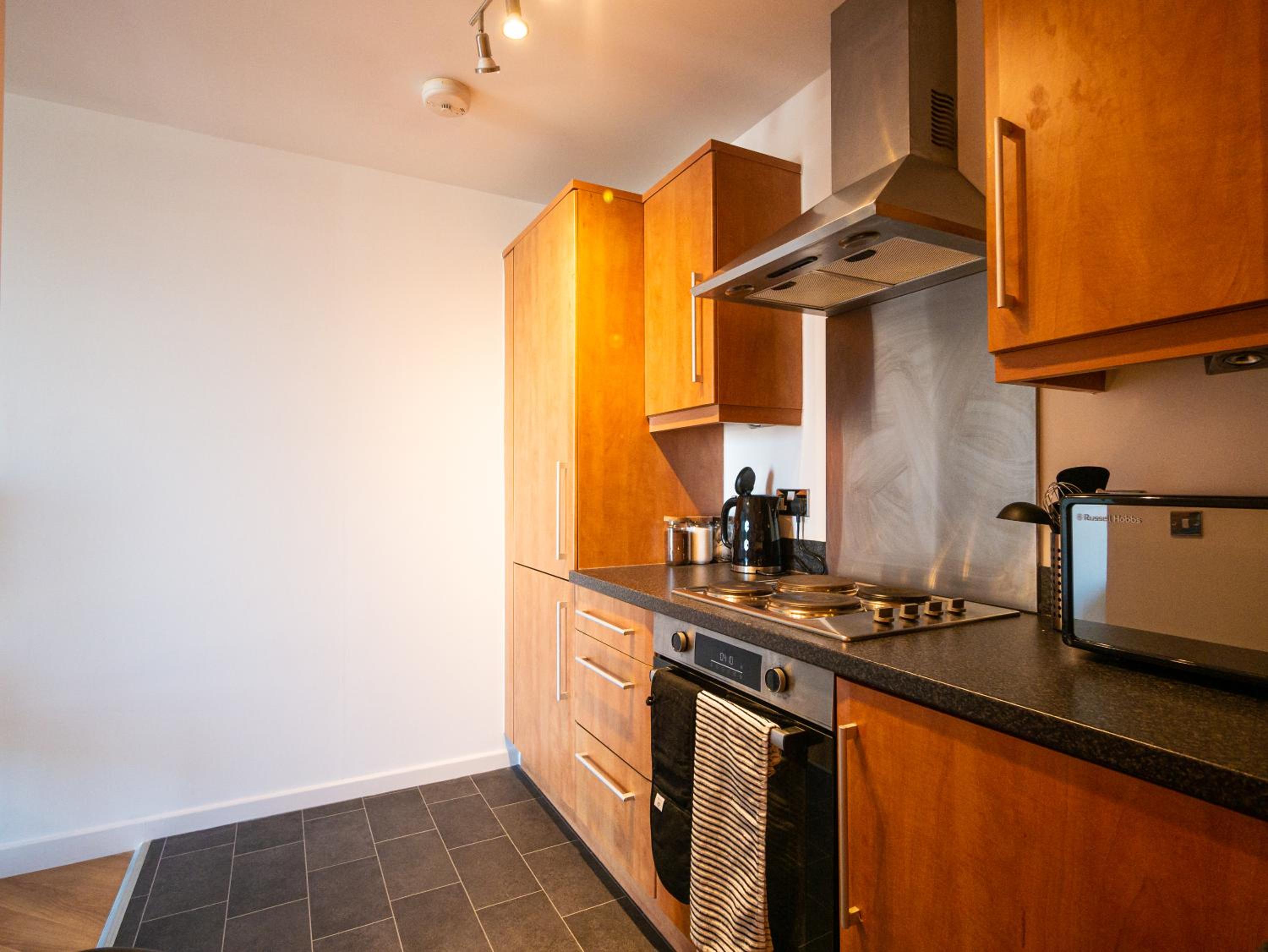 The Safari Suite Luxury Apartment Milton Keynes view 4