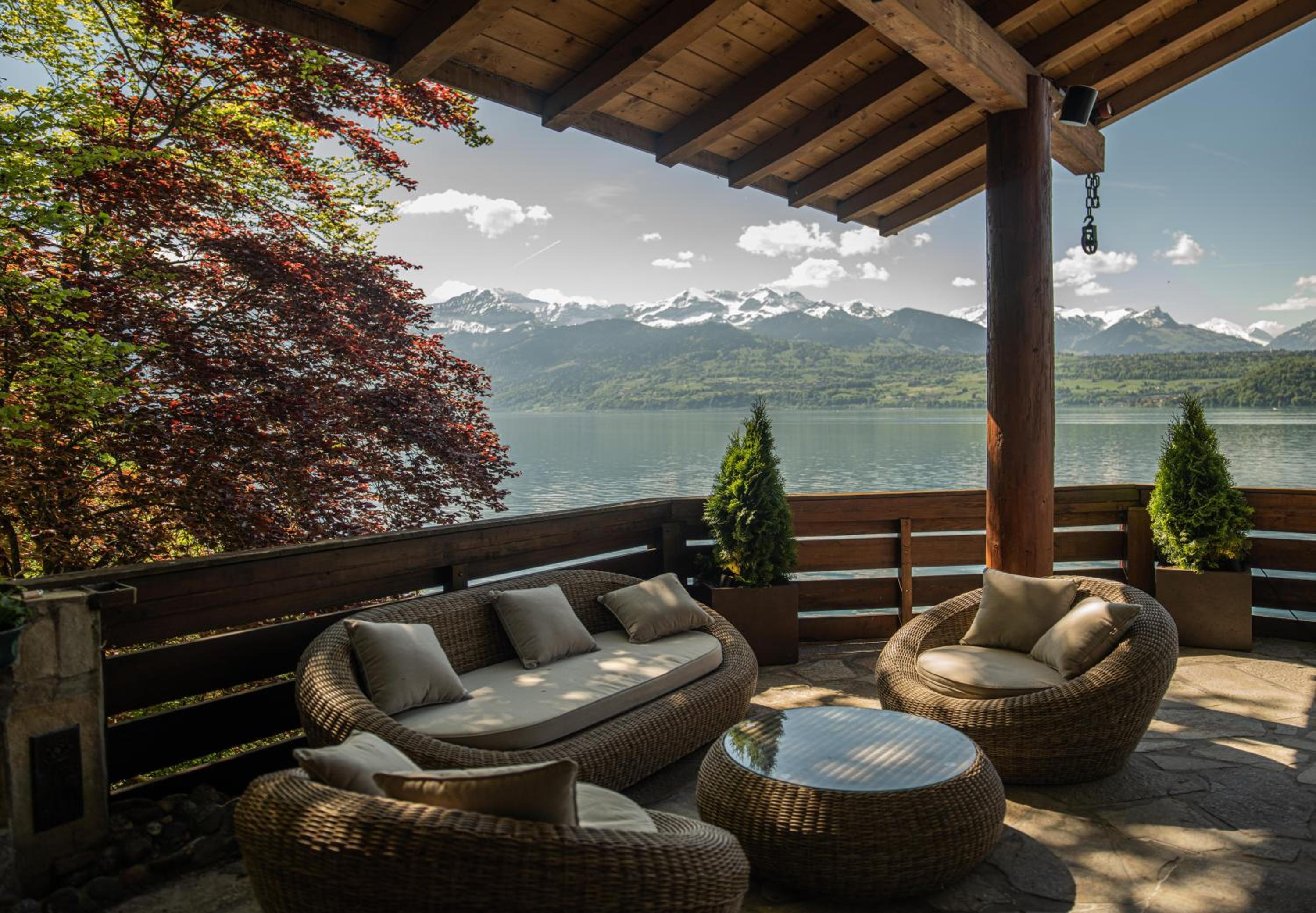 Lakeside Chalet with Panorama View