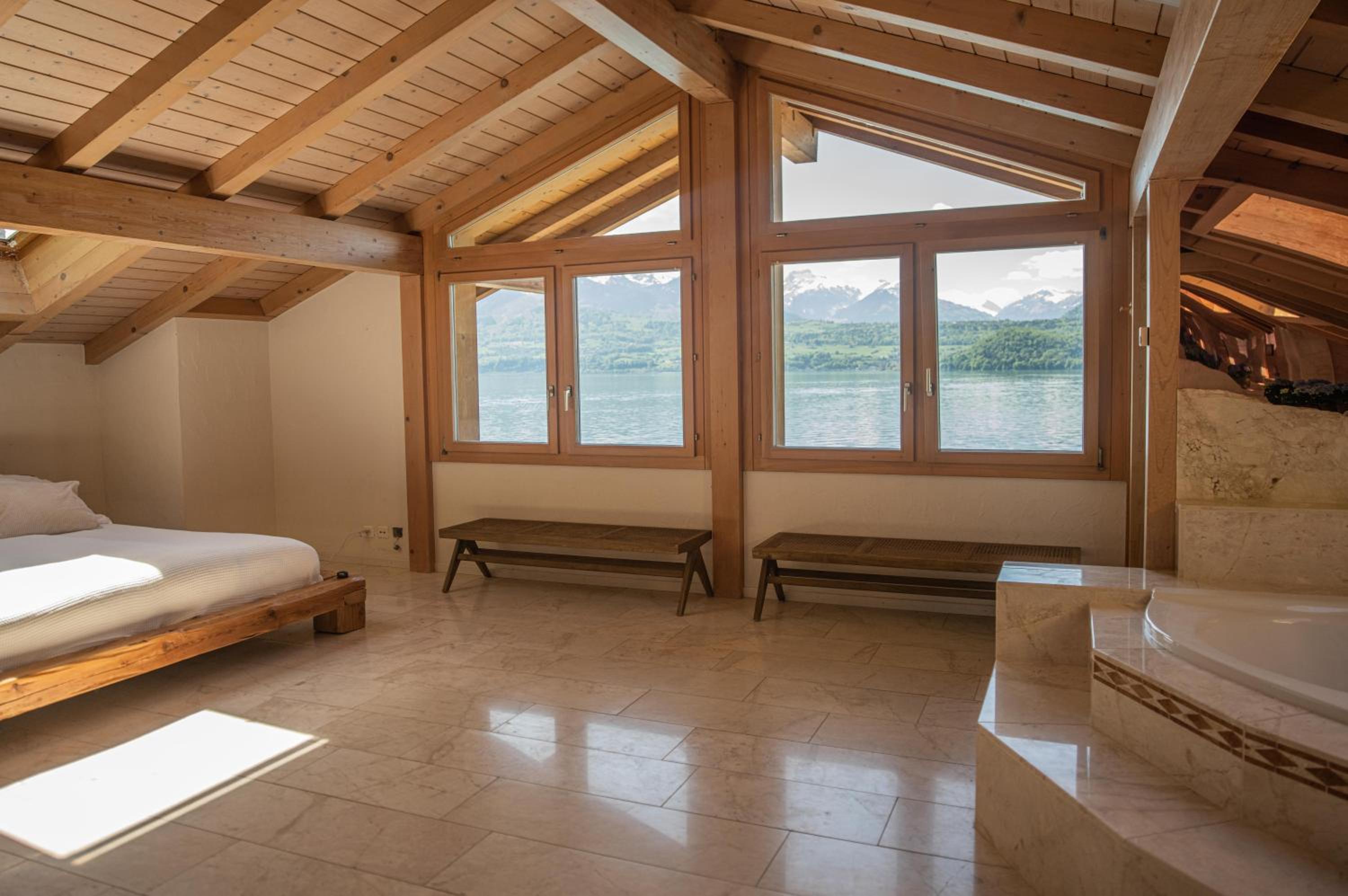 Lakeside Chalet with Panorama View