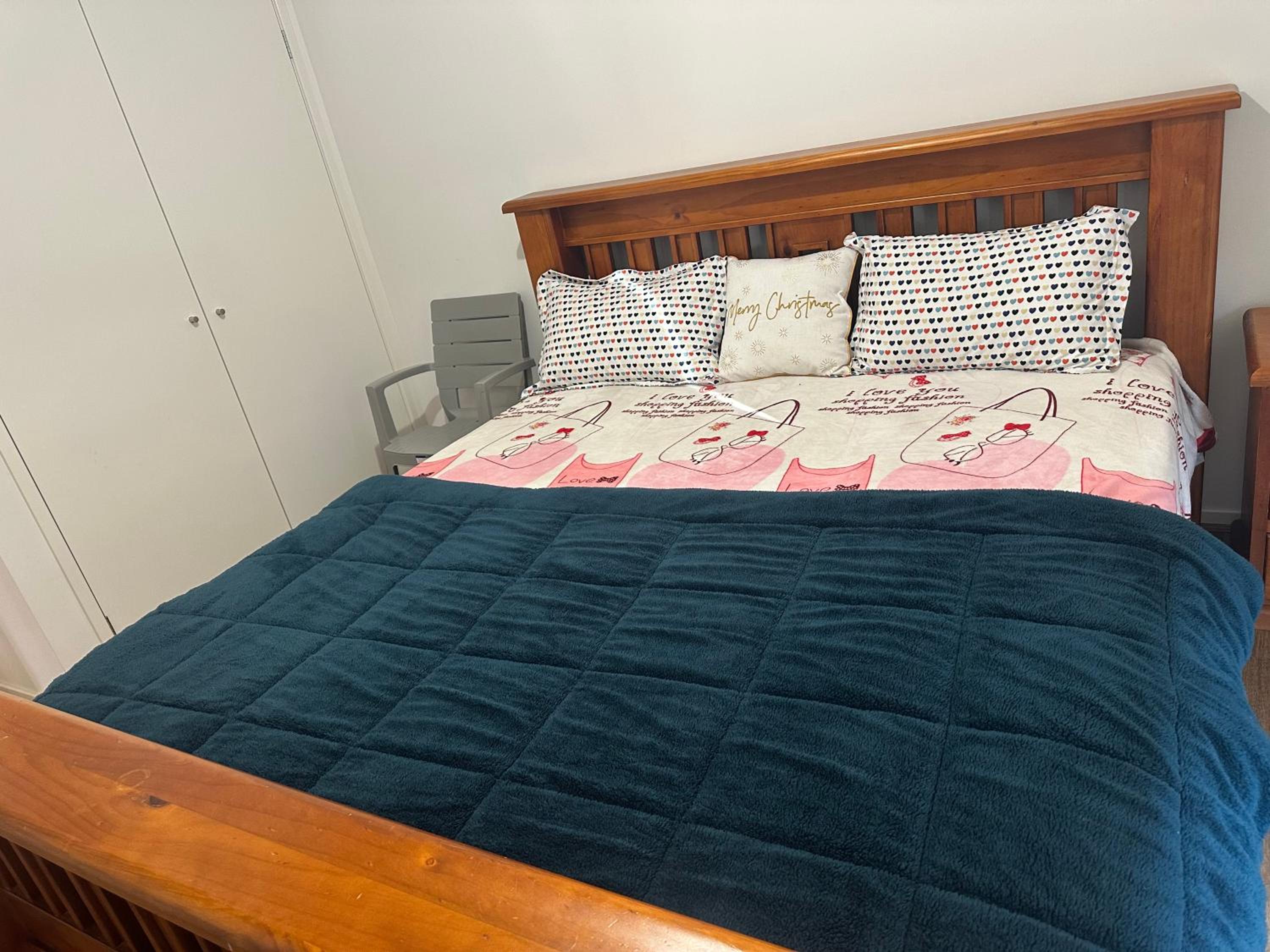 Home away from Home 22 mins from Airport and CBD