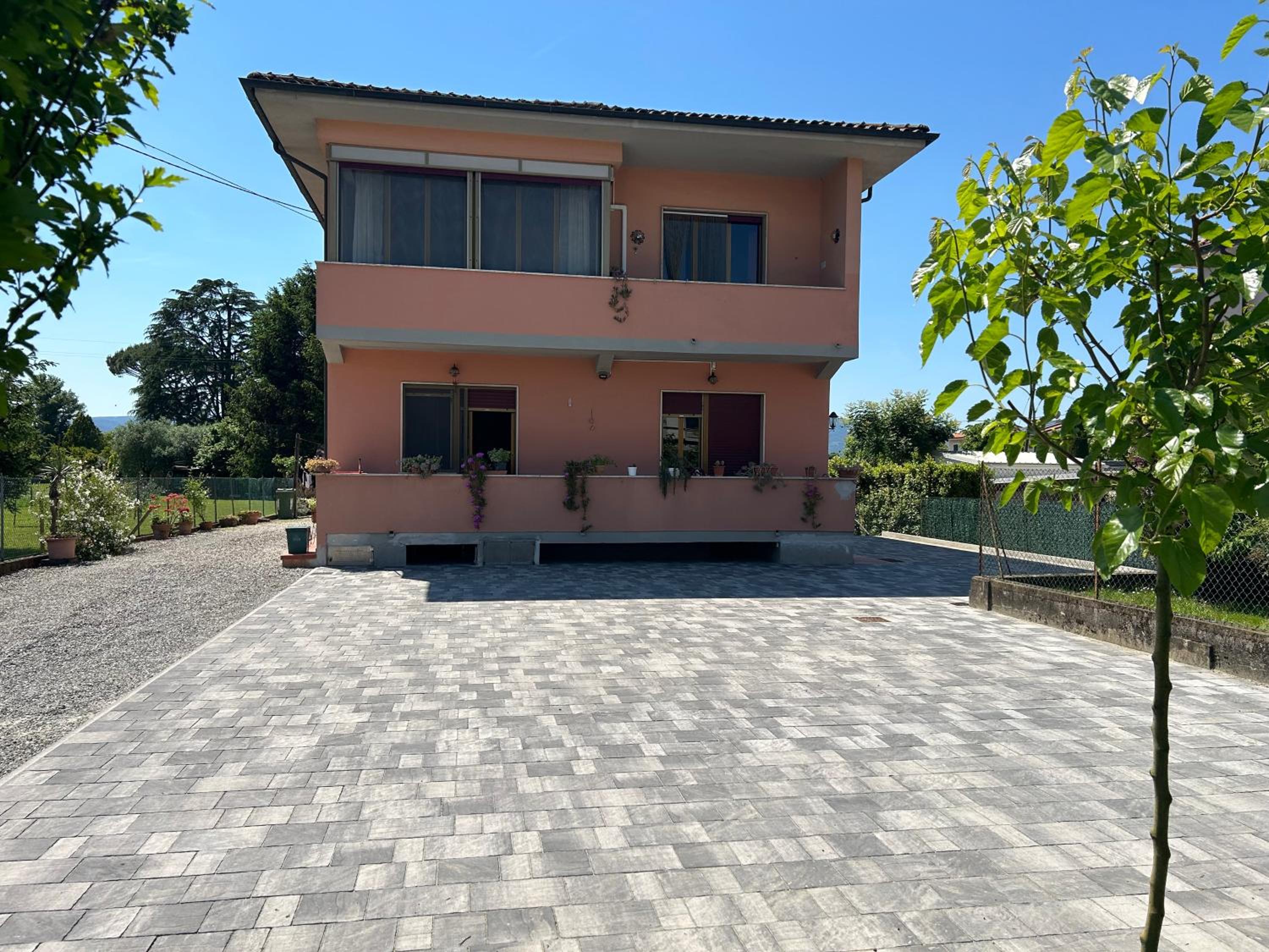 Albi’s house,terrazza ,Wi-Fi, parcheggio, AC view 5