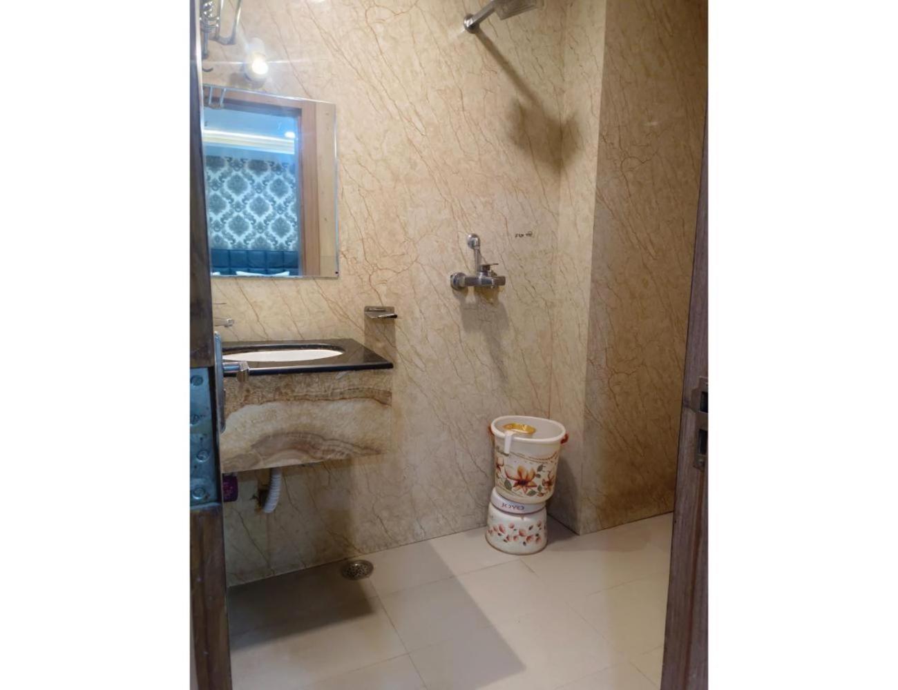 Hotel Pride inn, Prayagraj