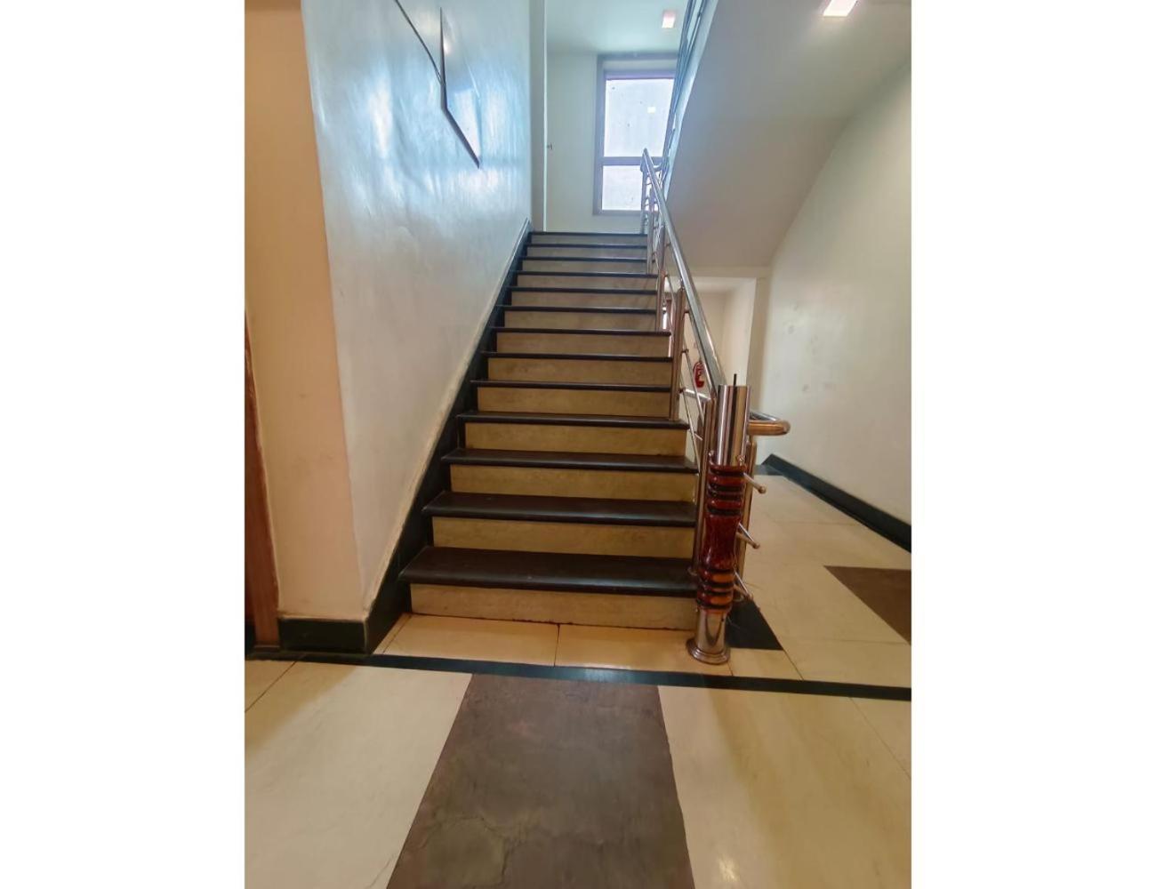 Hotel Pride inn, Prayagraj