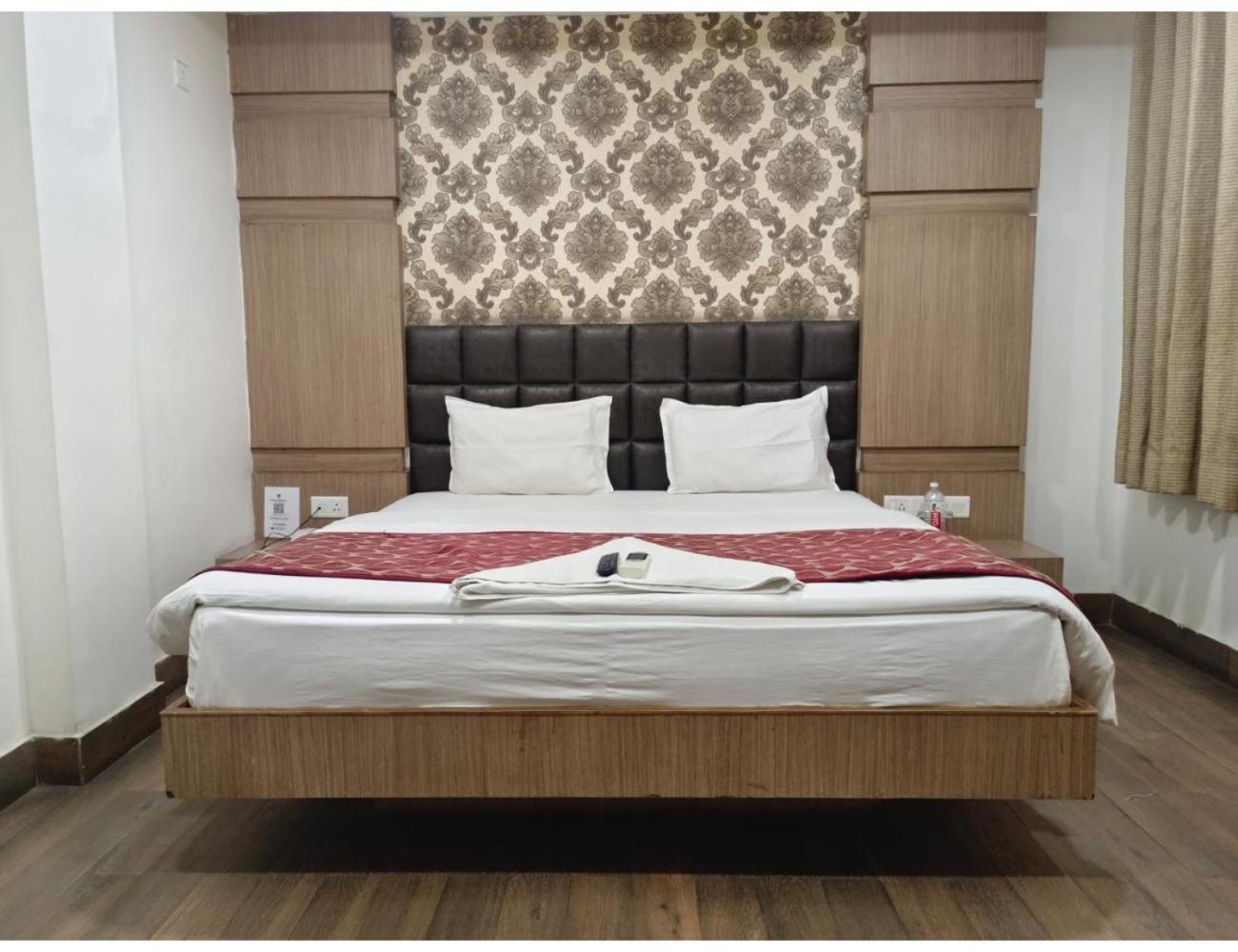 Hotel Pride inn, Prayagraj