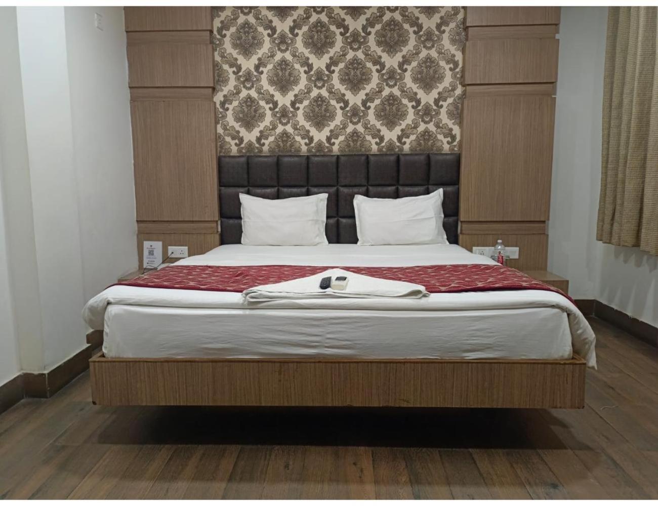 Hotel Pride inn, Prayagraj