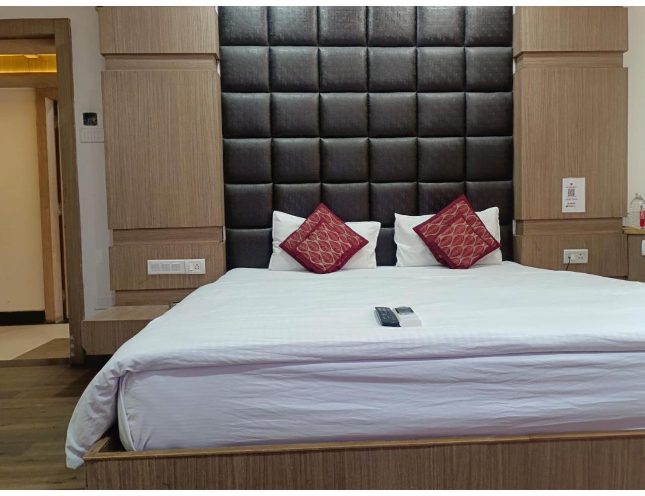 Hotel Pride inn, Prayagraj
