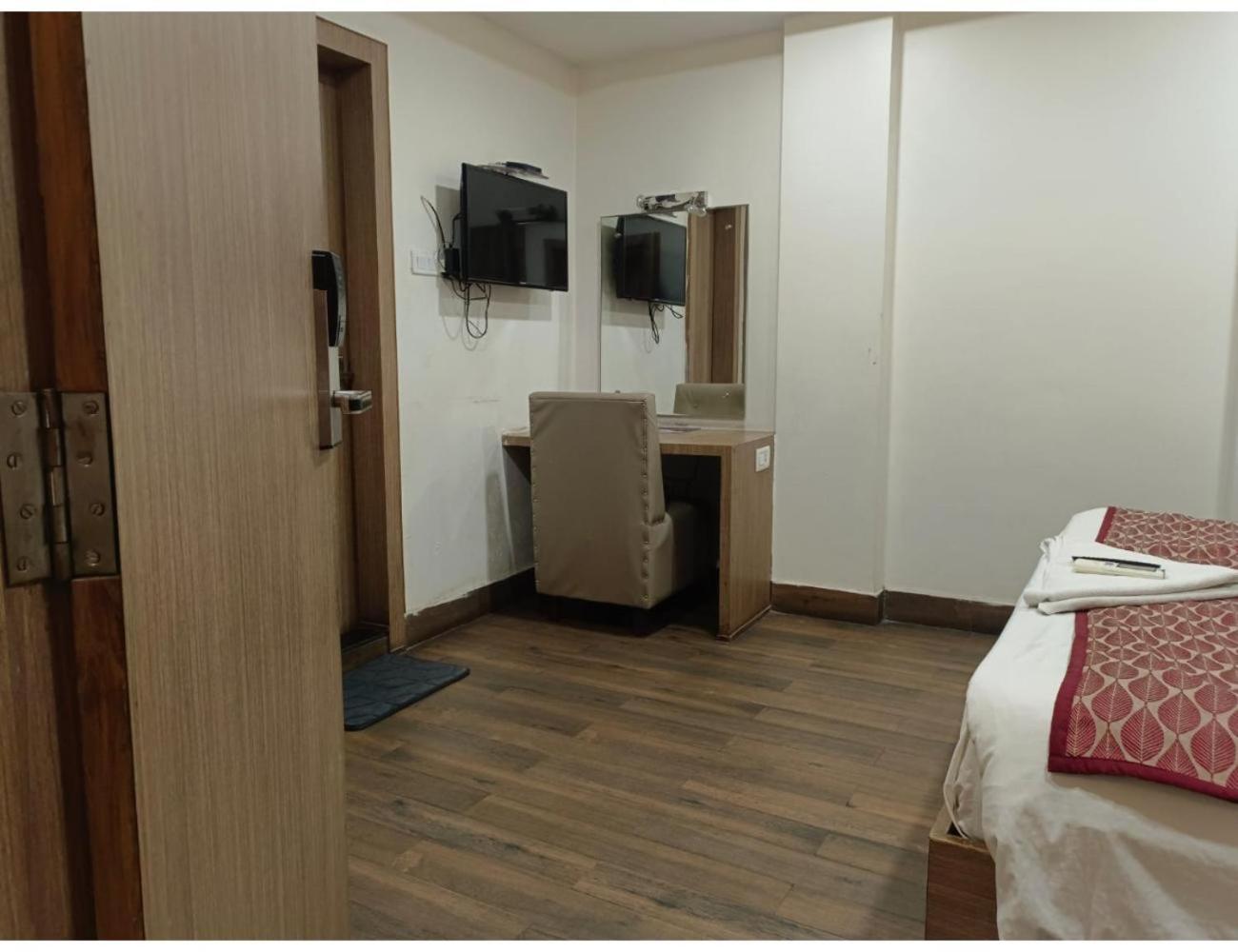 Hotel Pride inn, Prayagraj