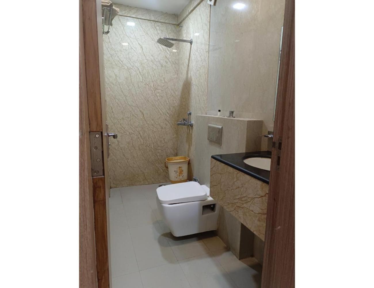 Hotel Pride inn, Prayagraj