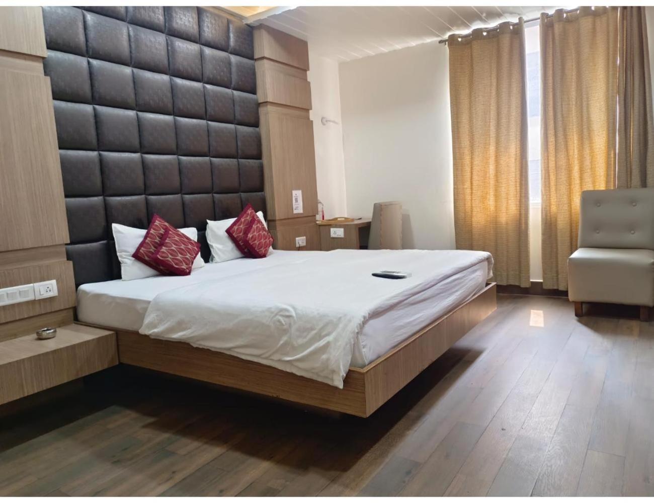 Hotel Pride inn, Prayagraj