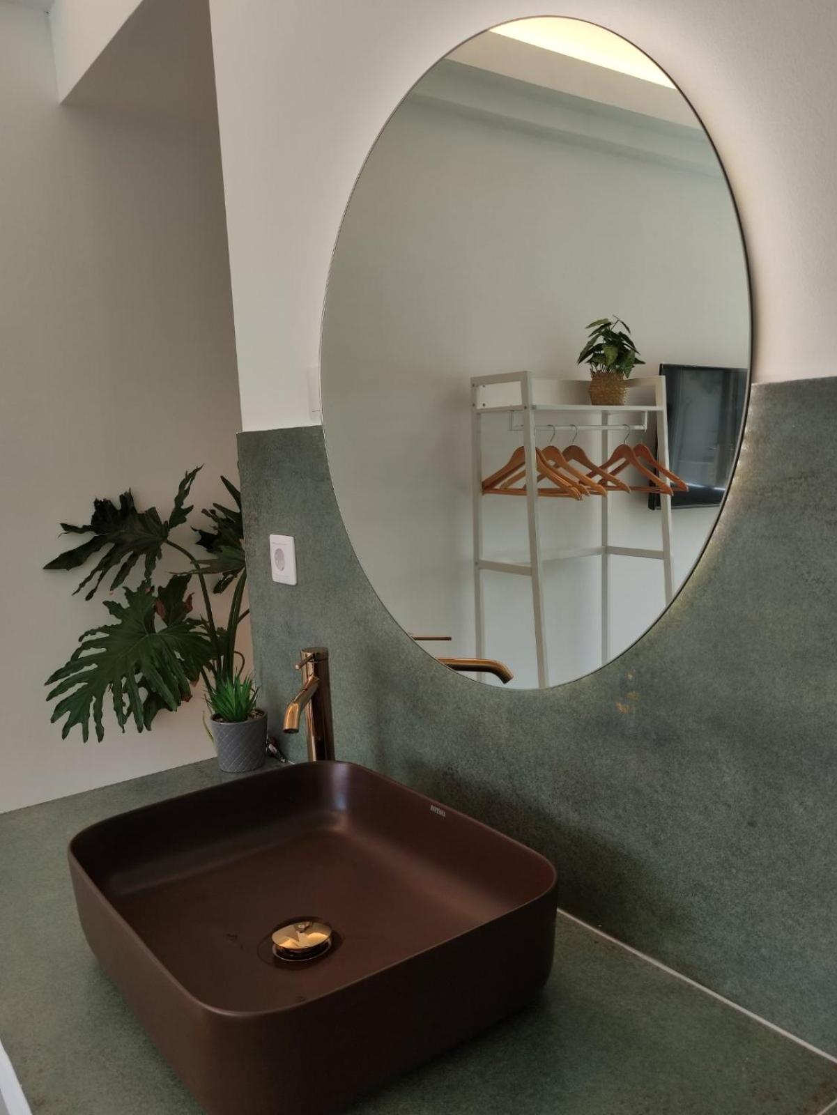 Na'maste Apartments