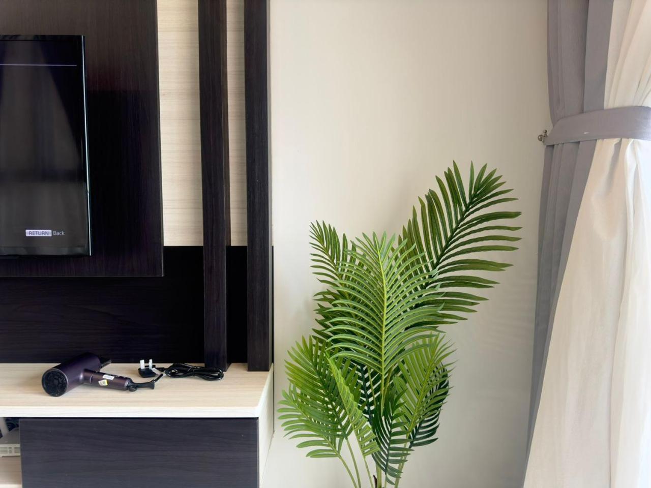 JB City Danga Bay-CG Shopping Mall Apartment