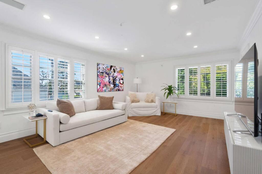 NEW Stunning Hollywood Hills Mansion with Pool and Views