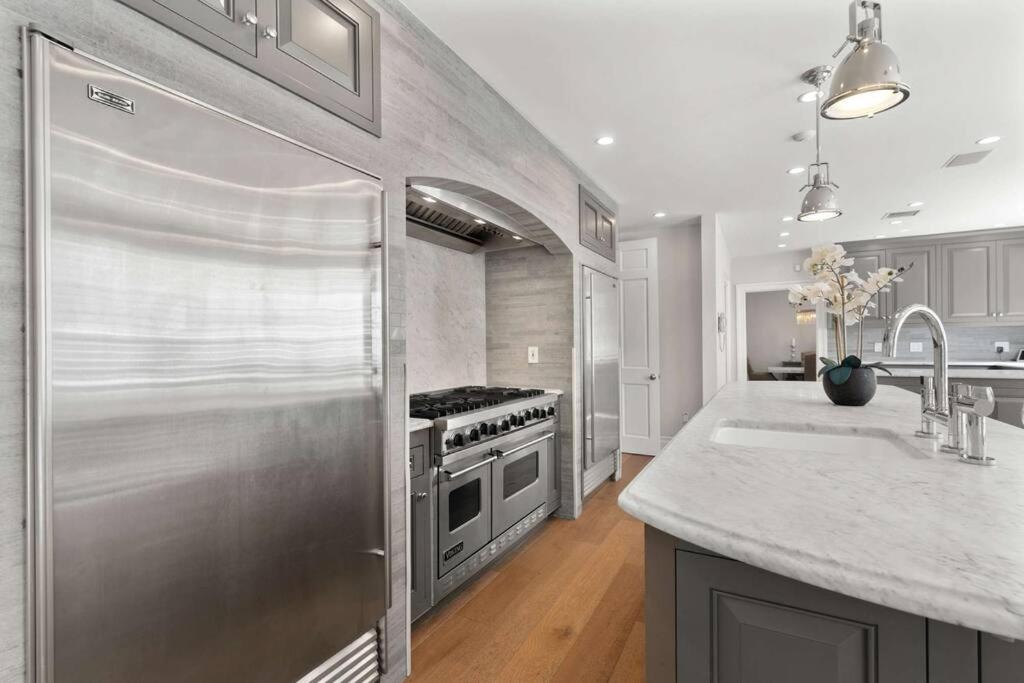 NEW Stunning Hollywood Hills Mansion with Pool and Views
