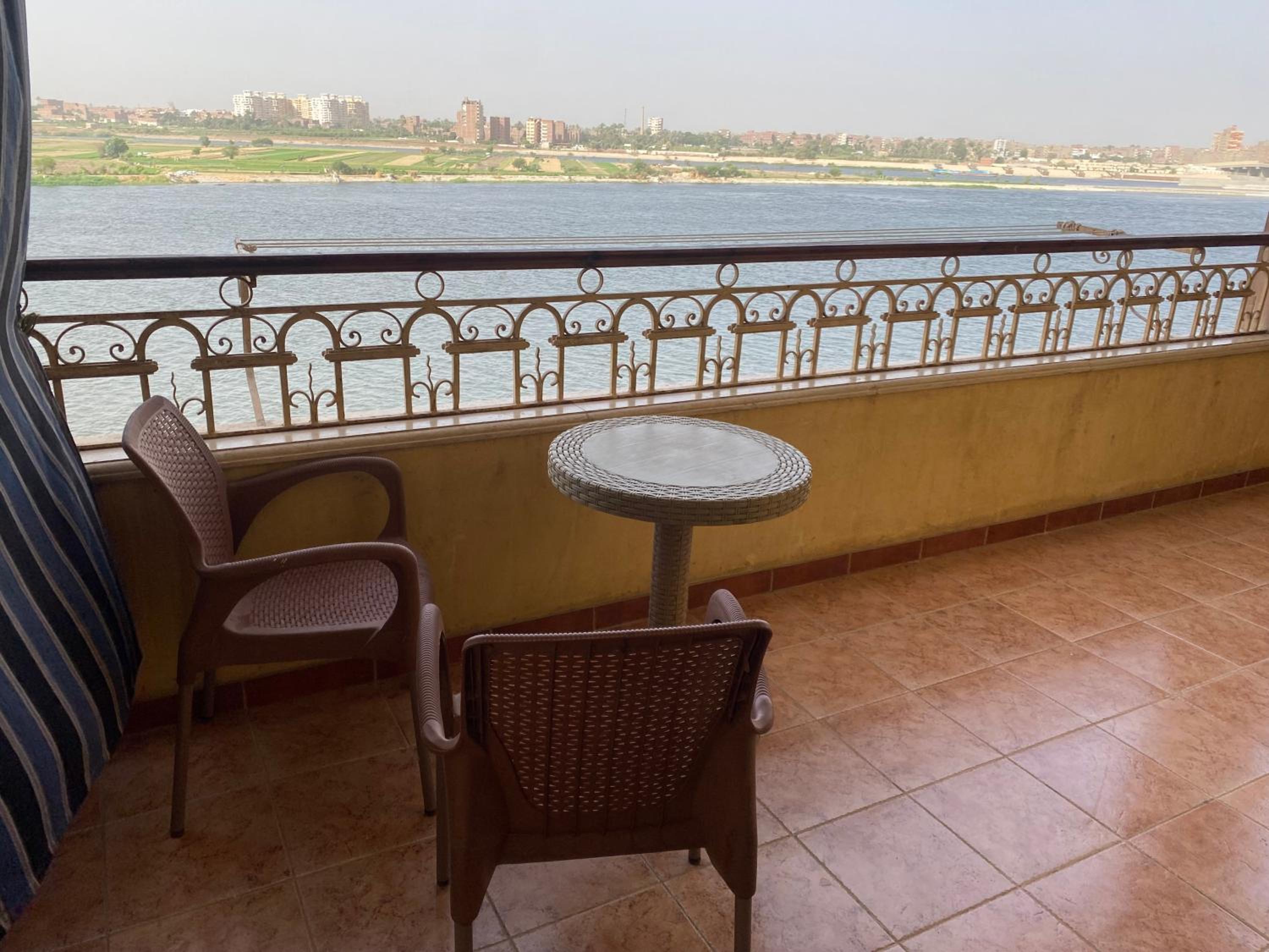 Asyut Cozy Nile view apartment