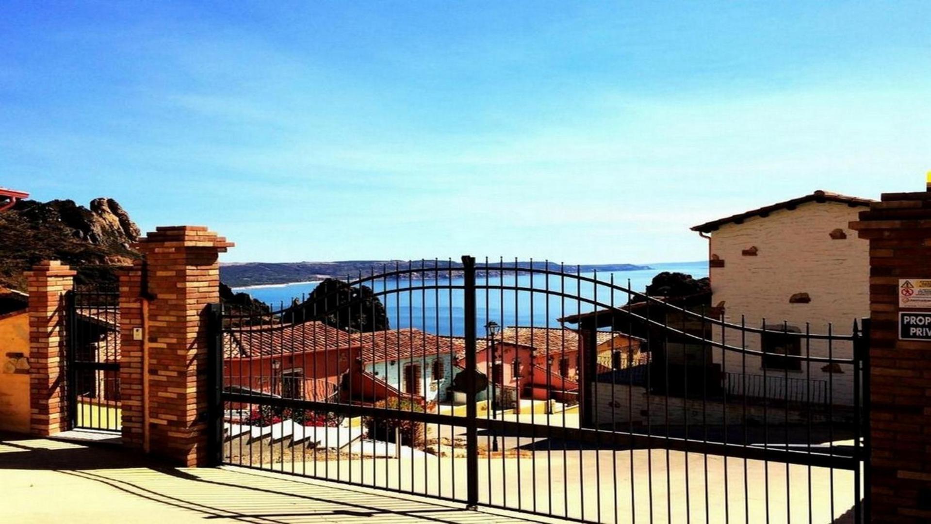 Villetta bordo piscina vista mare Wi-Fi Gratis view 3