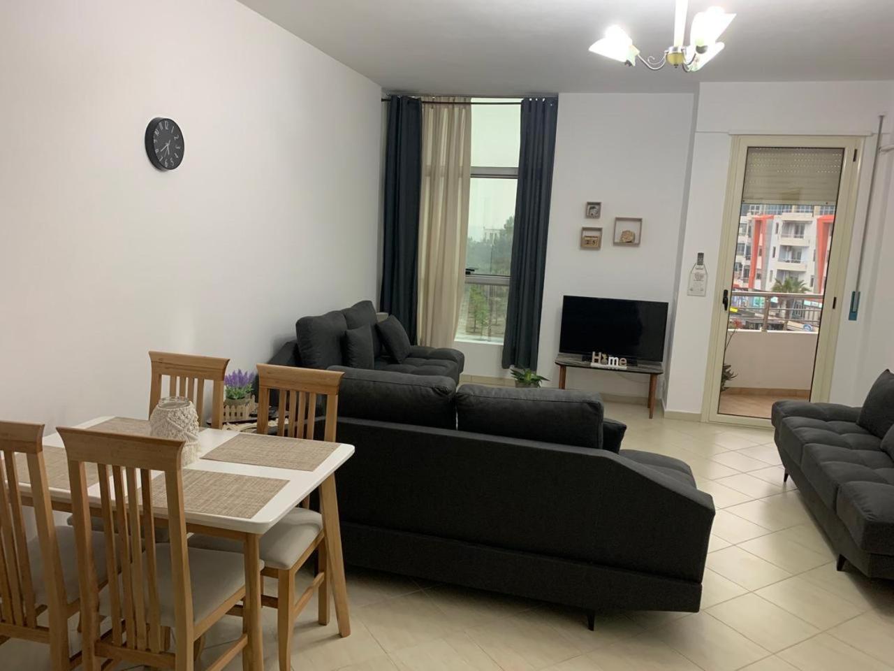 BEACHFRONT VLORA APARTMENT