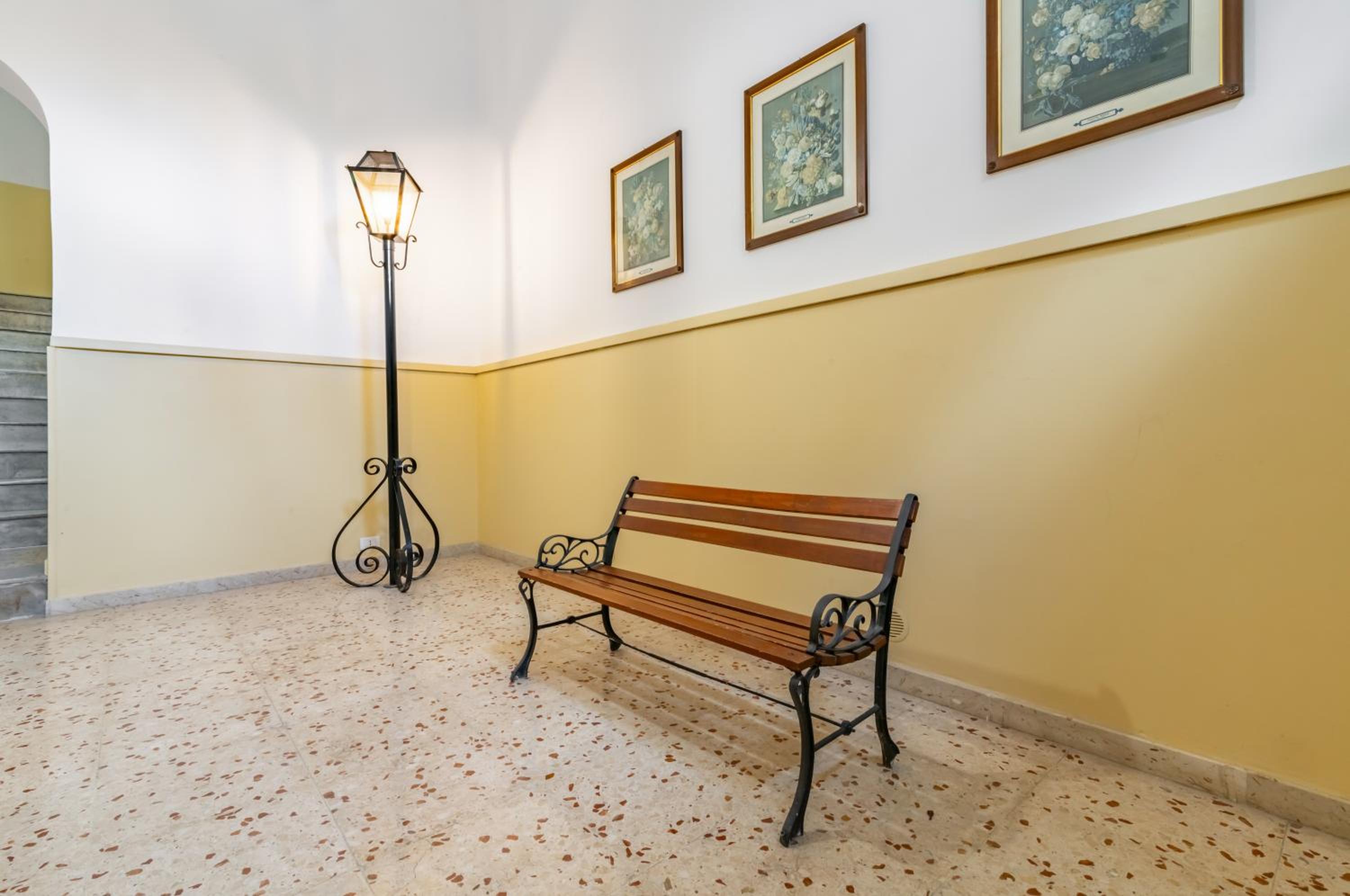 GuestHost - The Traveller's House - Palermo Station Apartments photo 1