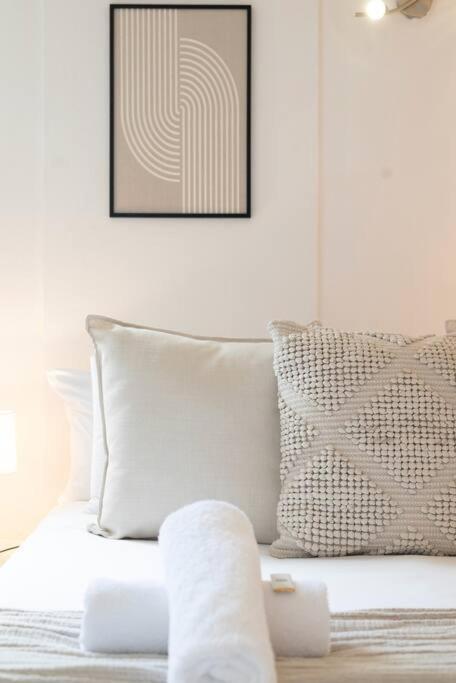 Bohemian, Neutral Studio Close to Promenade