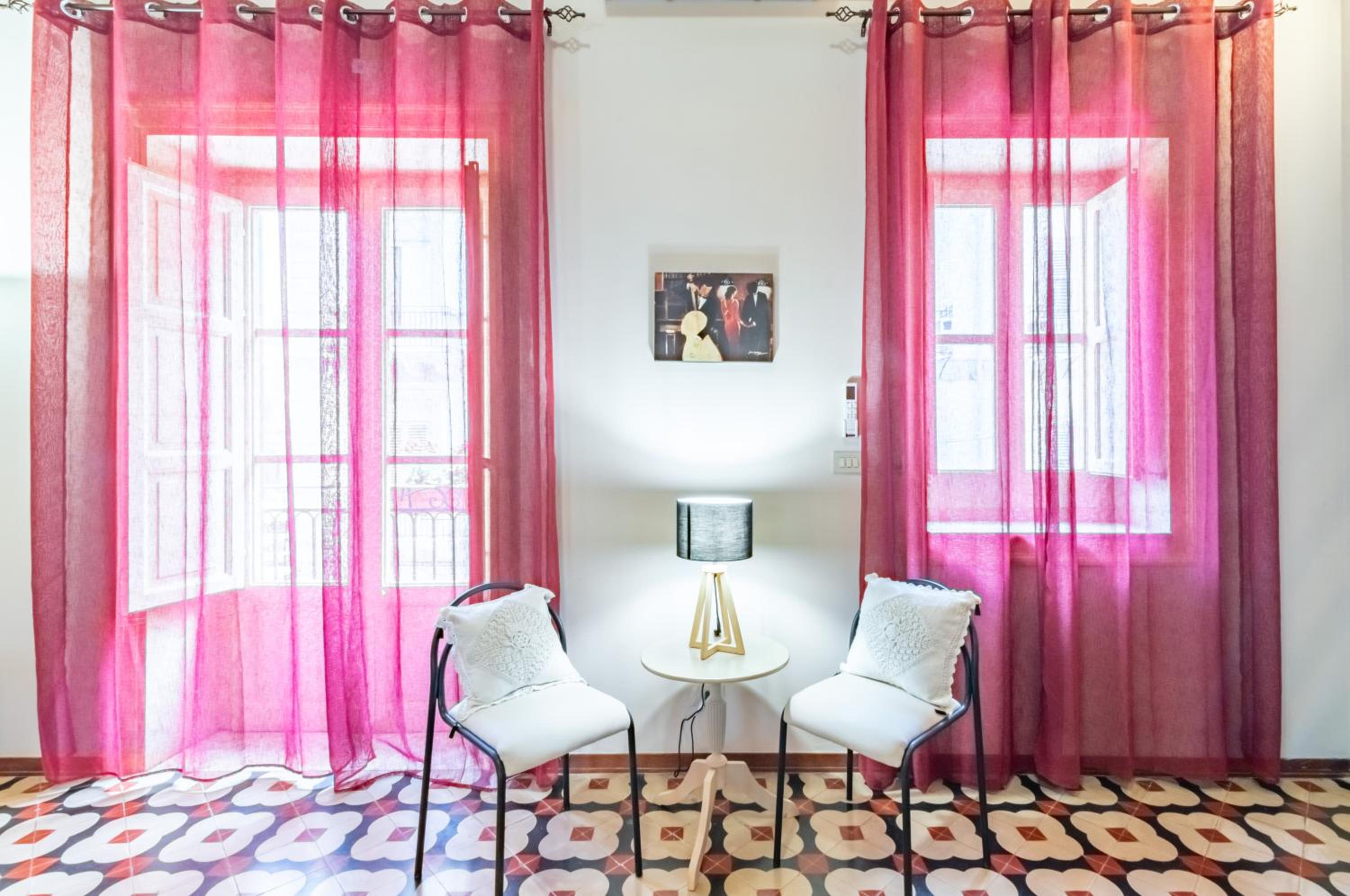 GuestHost - The Traveller's House - Palermo Station Apartments photo 4