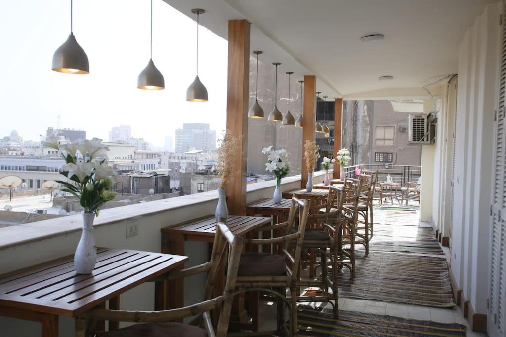 Vintage 2BR Apt in Downtown - Mint 69