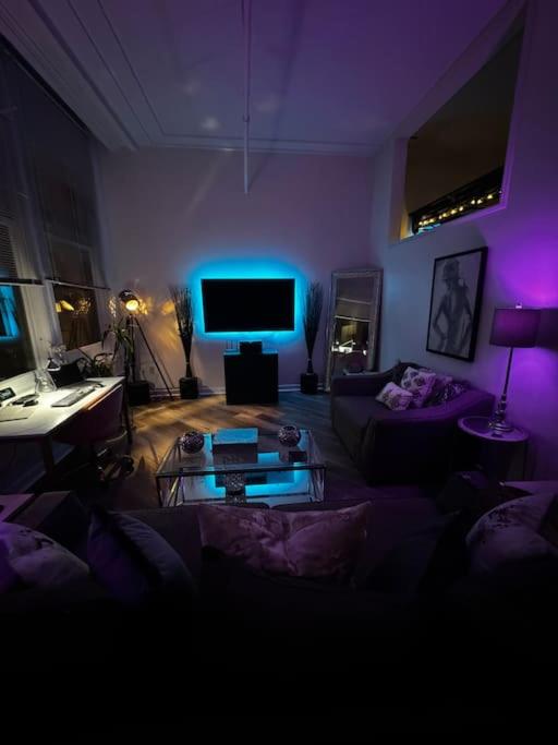 Luxury SmartHome Downtown Indianapolis view 2