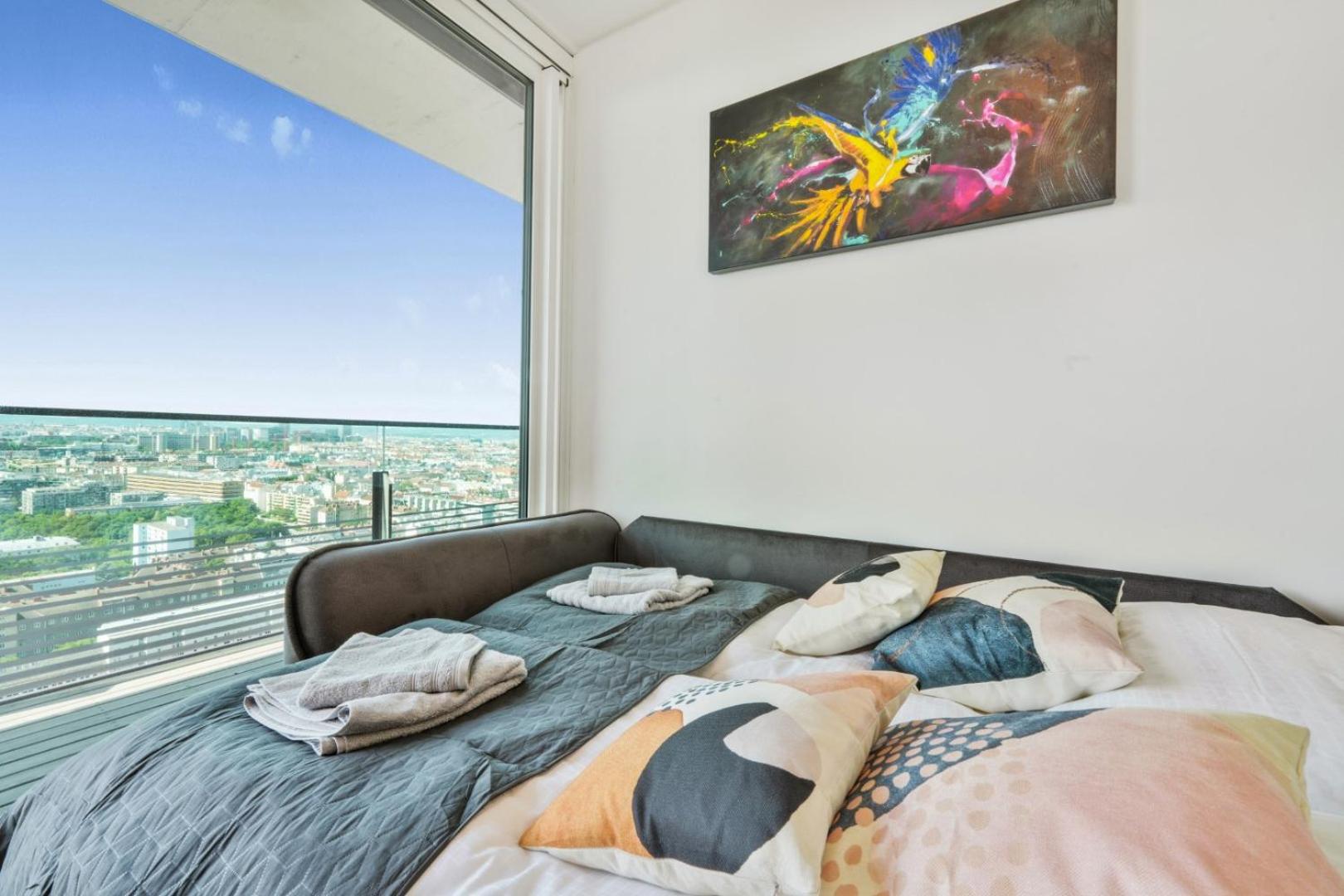 Luxury Penthouse I Rooftop Pool I Self Check-in