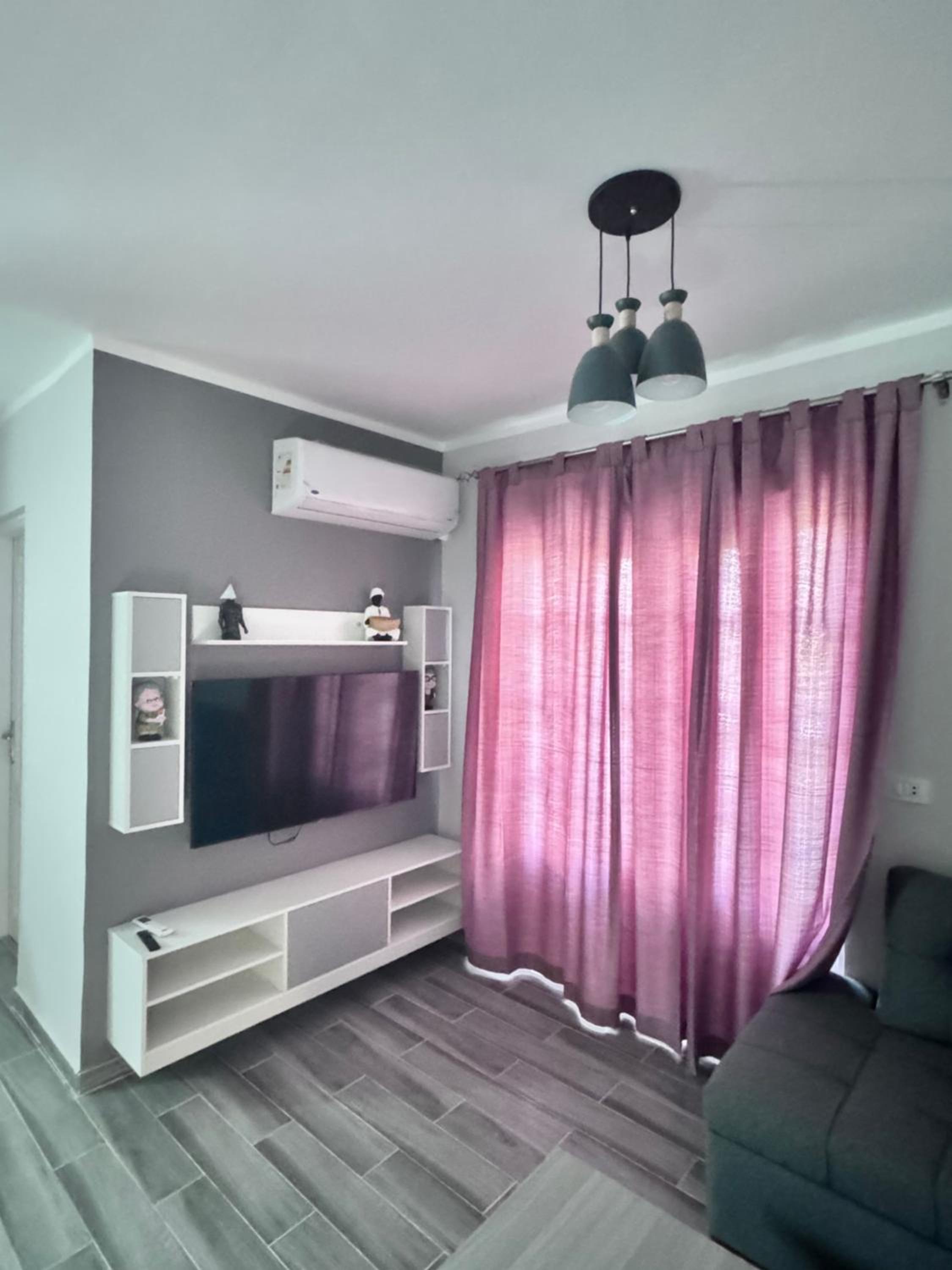 Luxury apartment perfect location pool view