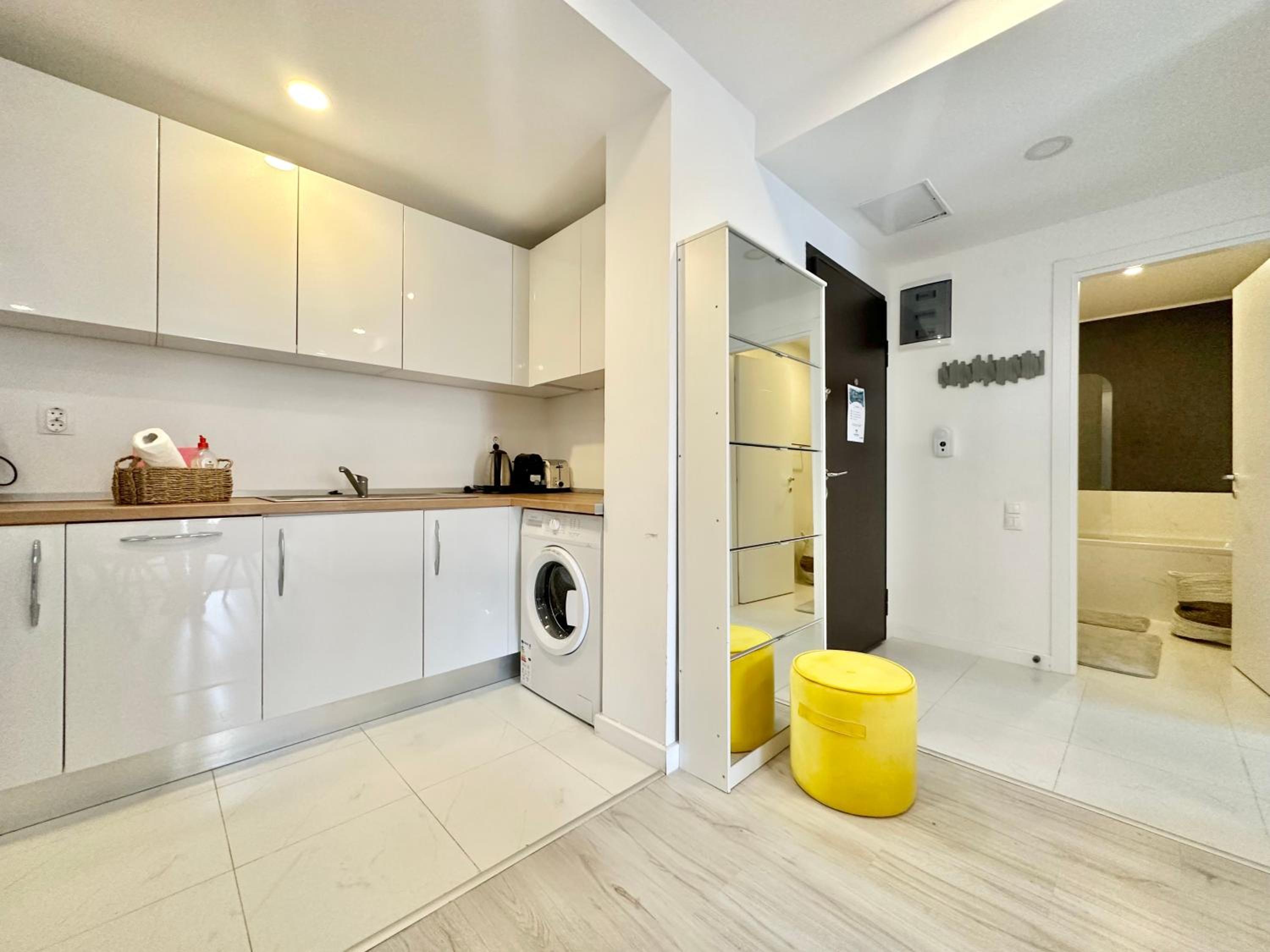 Double Studio A506 StayInn by Cosmopolis view 4