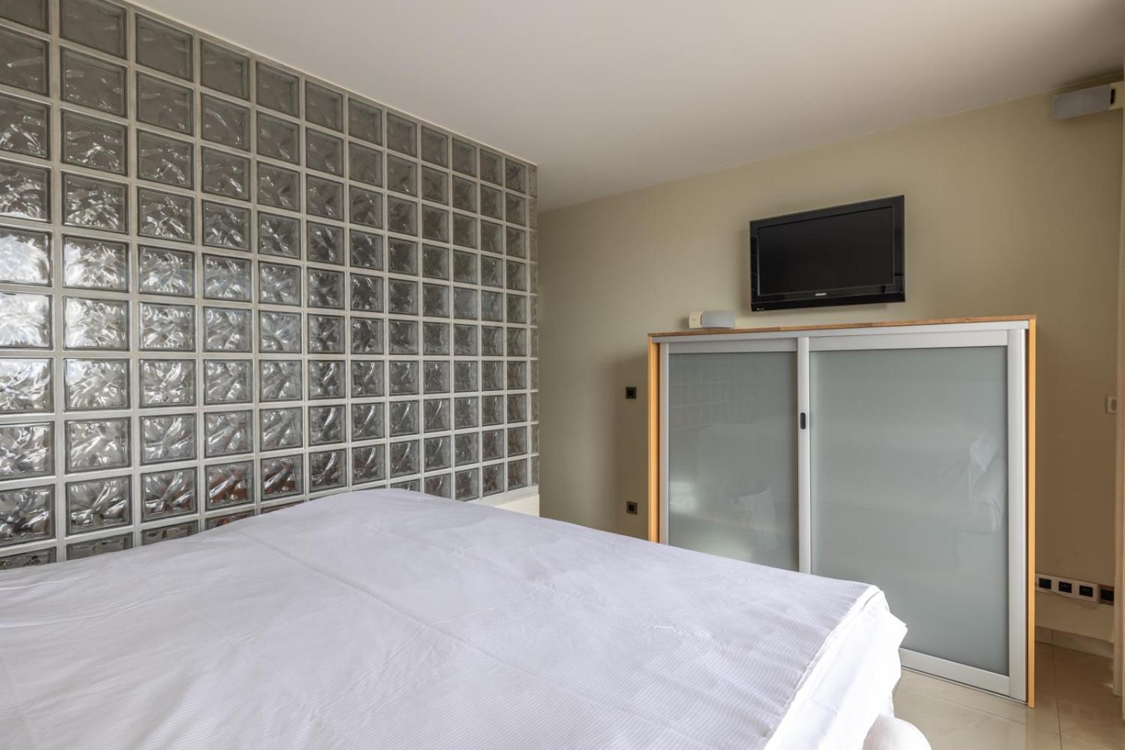BEL AIR HOLIDAY - 3 Bedroom Apartment with Sauna and Phenomenal Sea View T72
