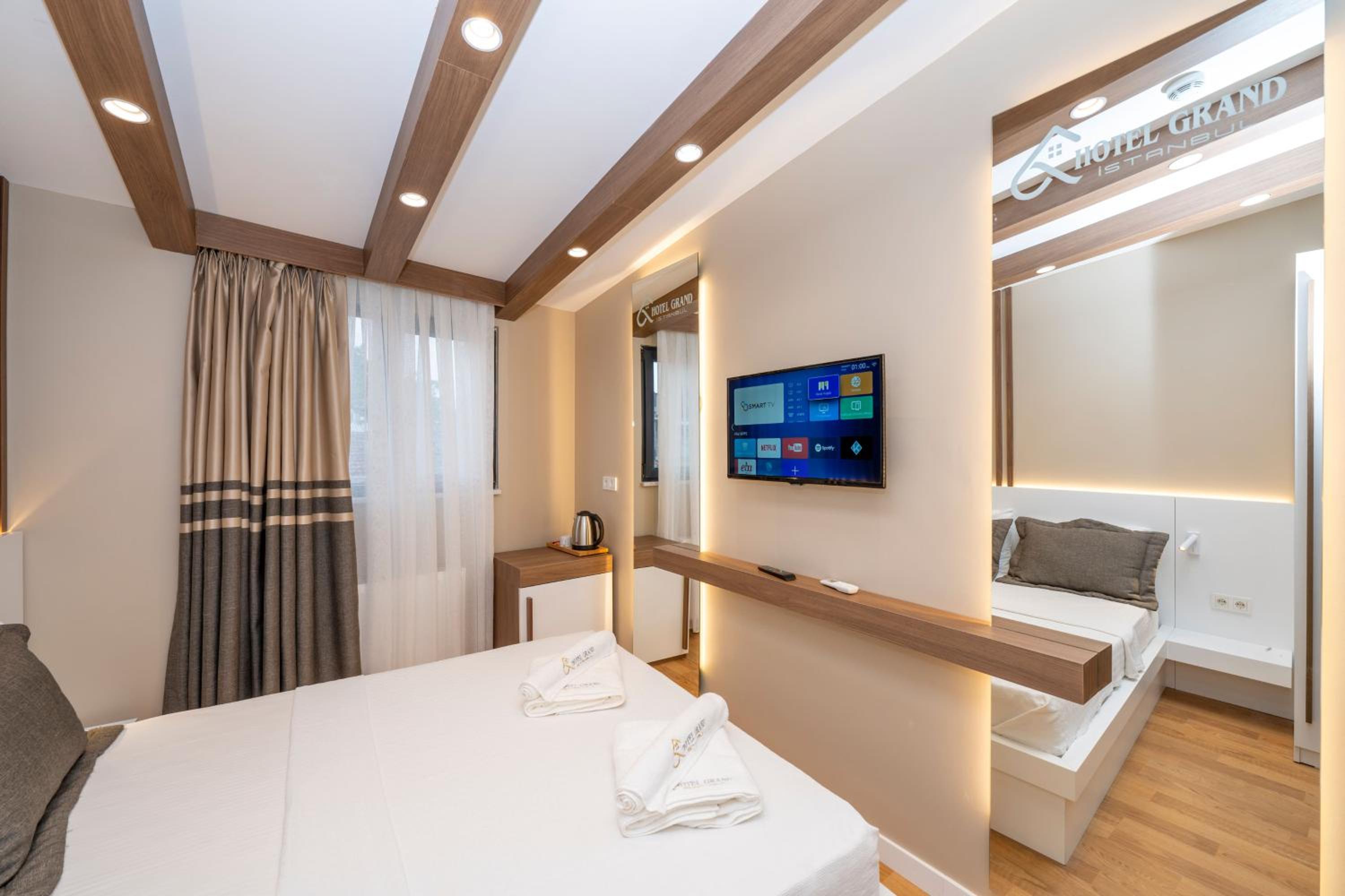 Hotel Grand İstanbul - Image 25