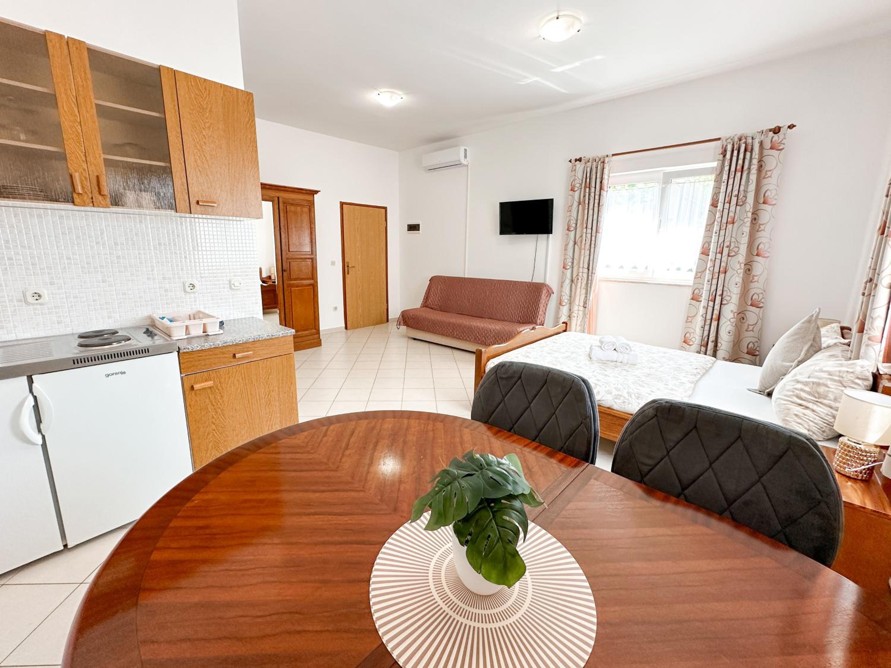 Sunside Apartments