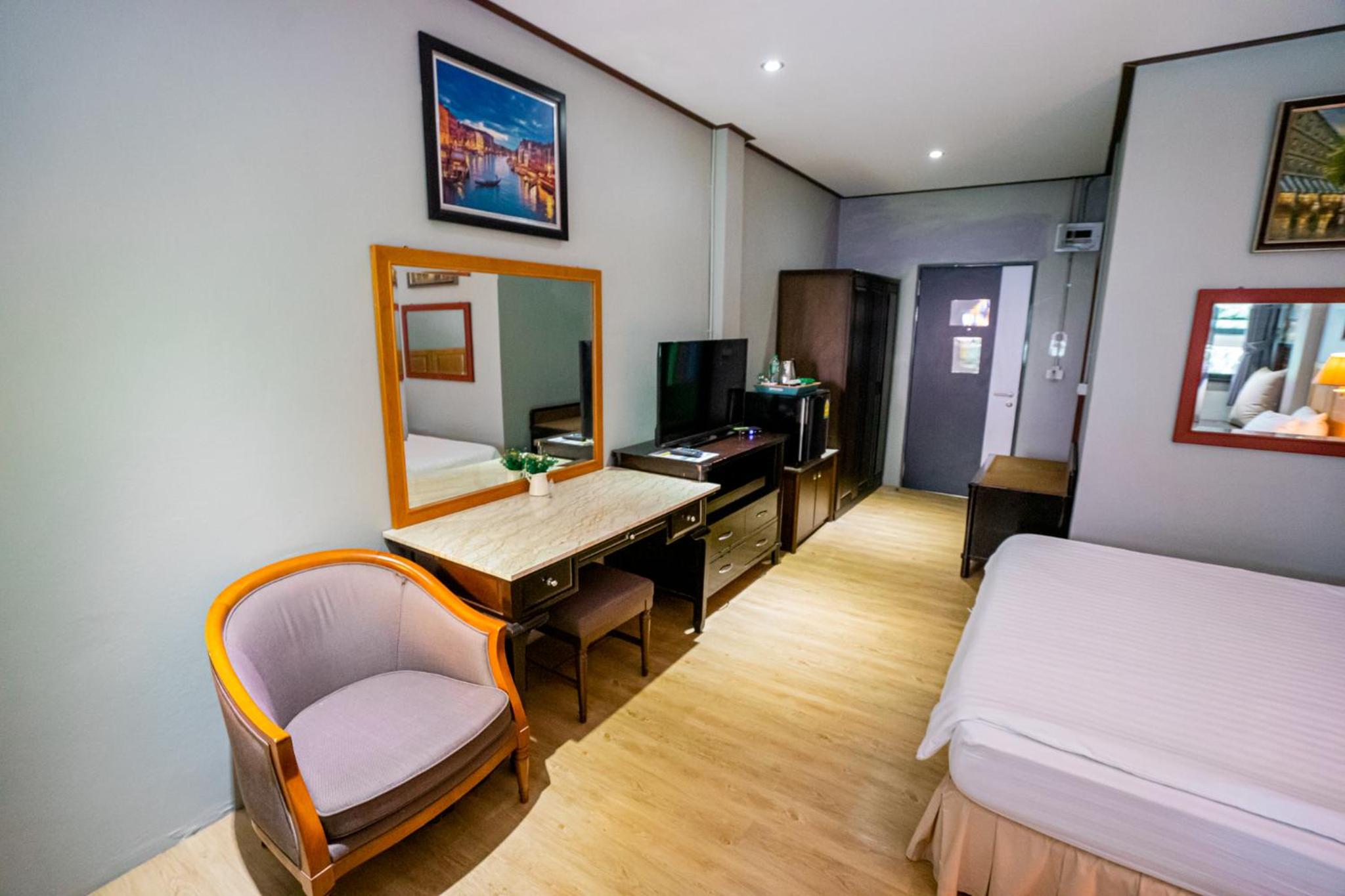 hotel room