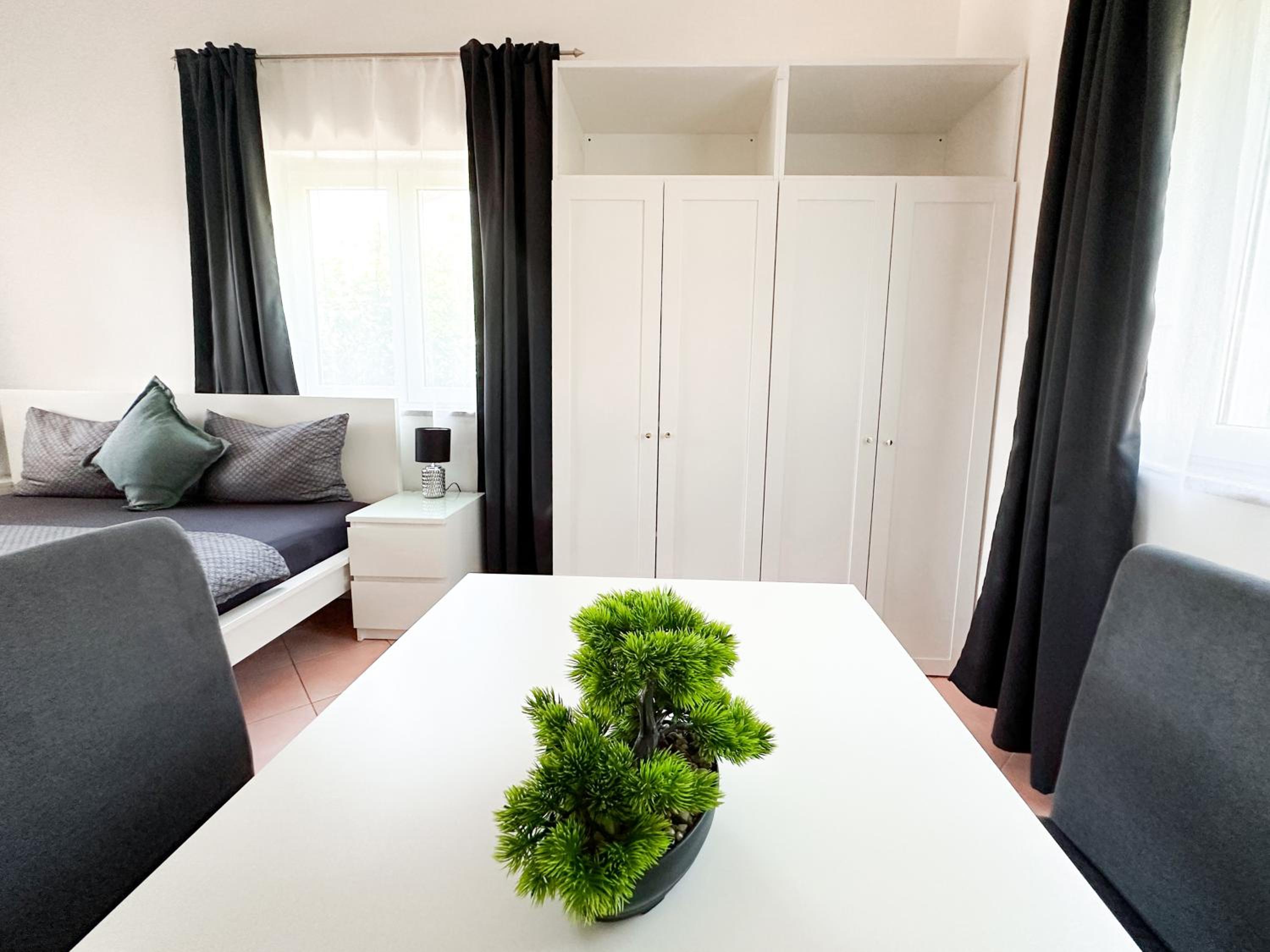 Sunside Apartments