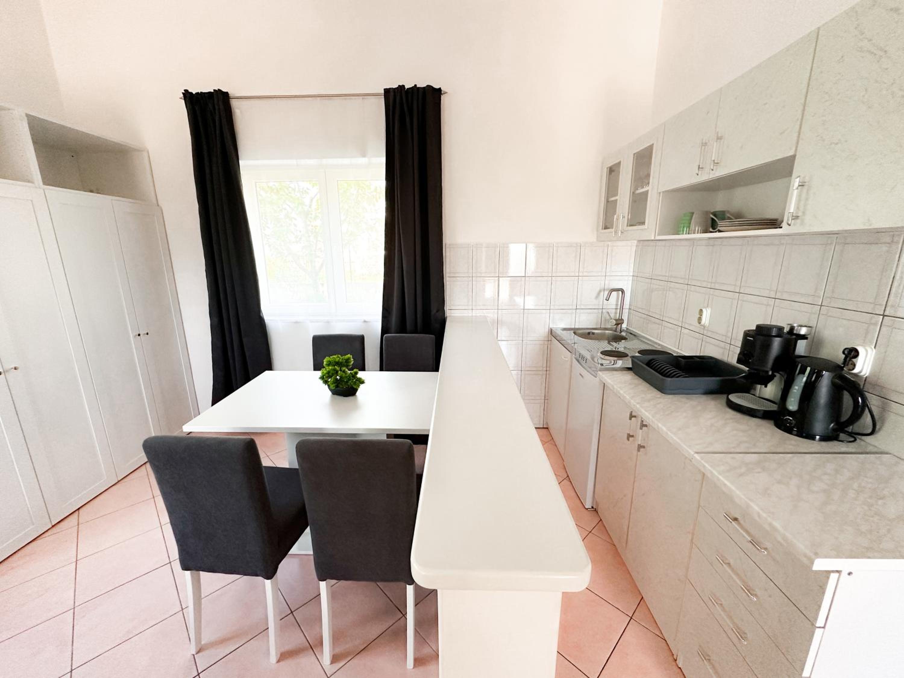 Sunside Apartments