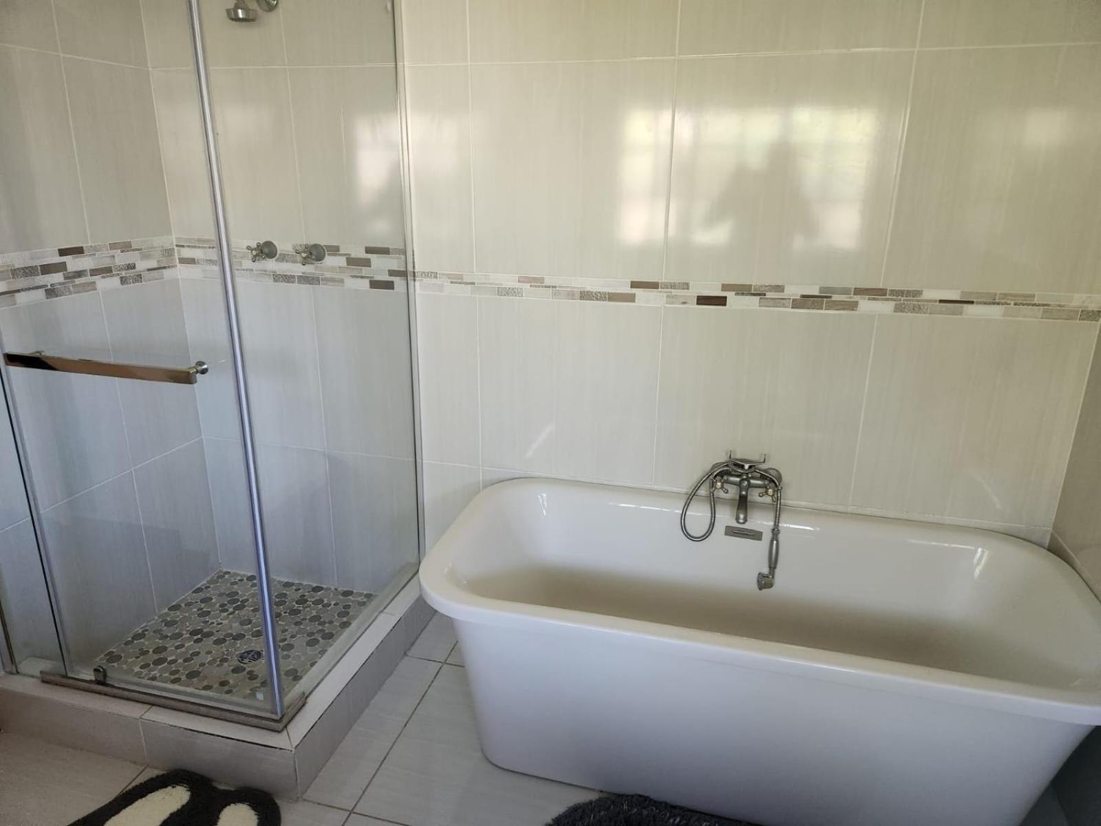Valley Inn Guest House, Accommodation 17 Elizabeth Ave, Rivonia, Sandton, 2191 view 2